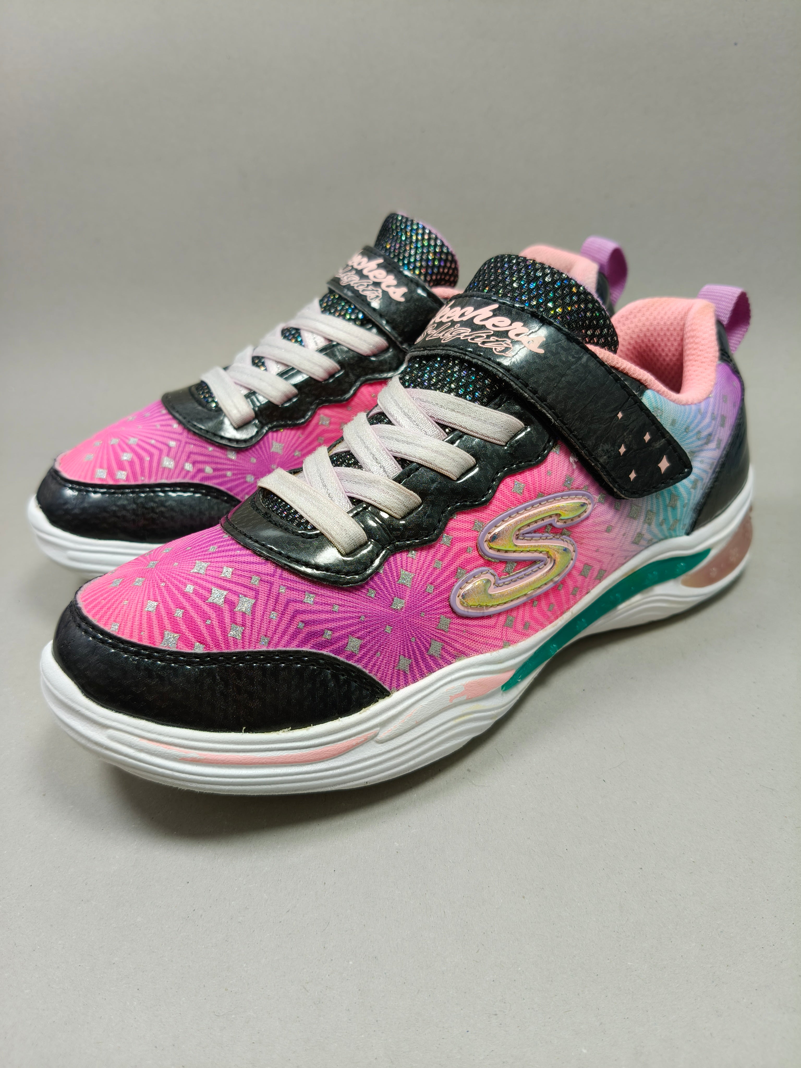 Skechers Lights . Size  ; EUR  35 |Excellent+