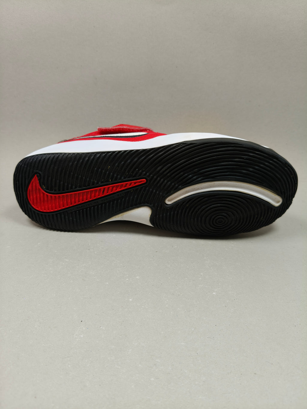 Nike Team Hustle . Size : EUR  35 | Excellent+