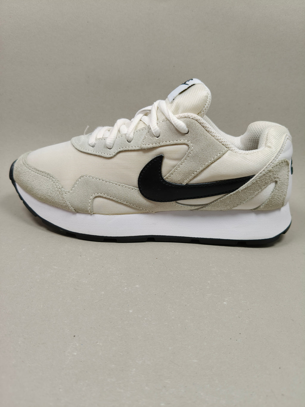 Nike Delfine . Size : EUR  36 | Premium
