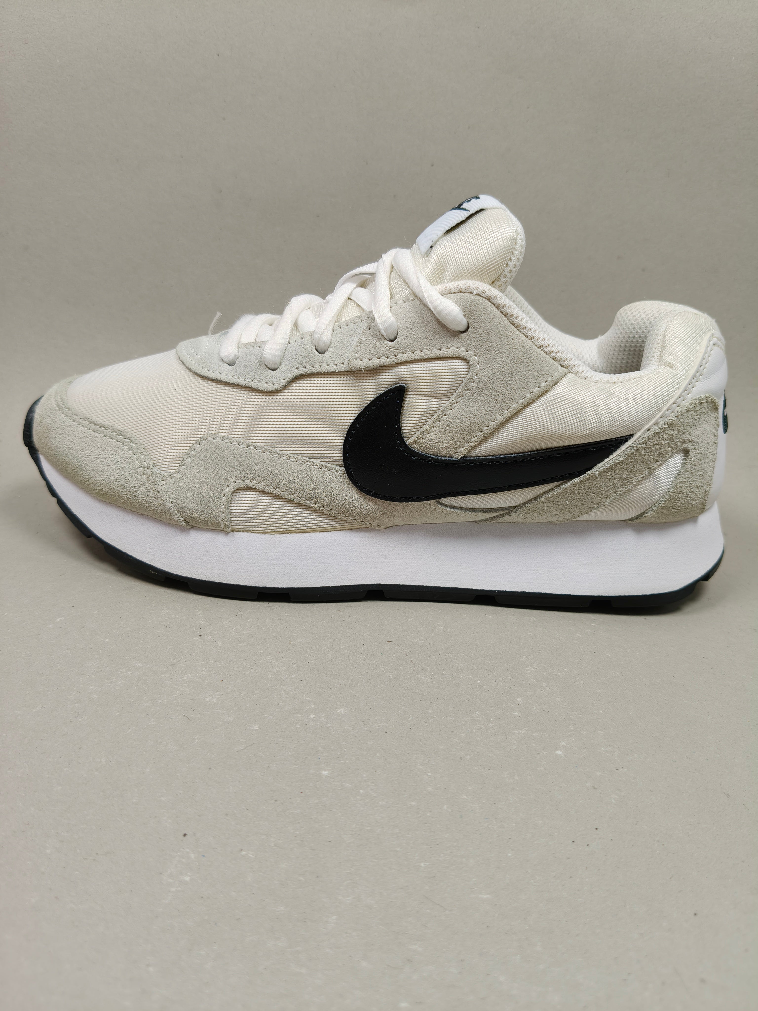 Nike Delfine . Size : EUR  36 | Premium