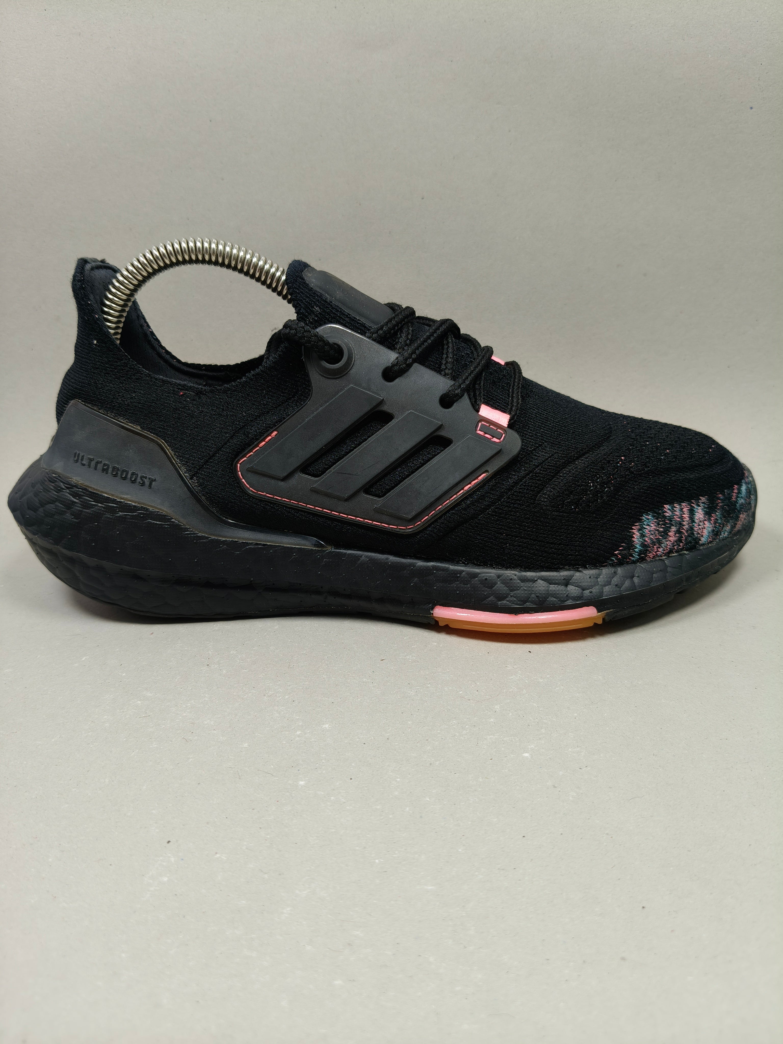 Adidas Ultr boost 22 . Size : EUR  37 | Excellent+