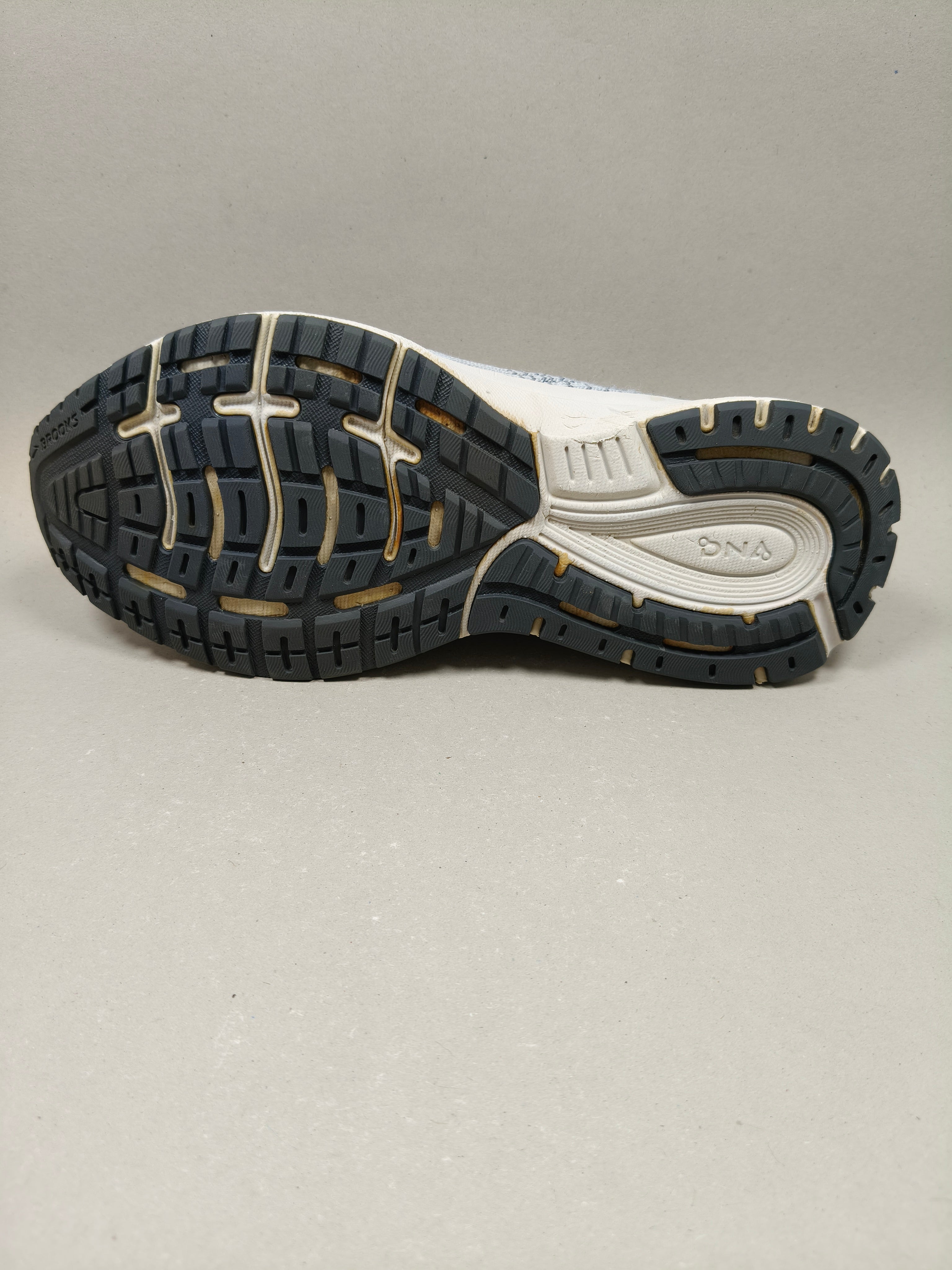Brooks Revel 3 . Size : EUR  37 | Premium