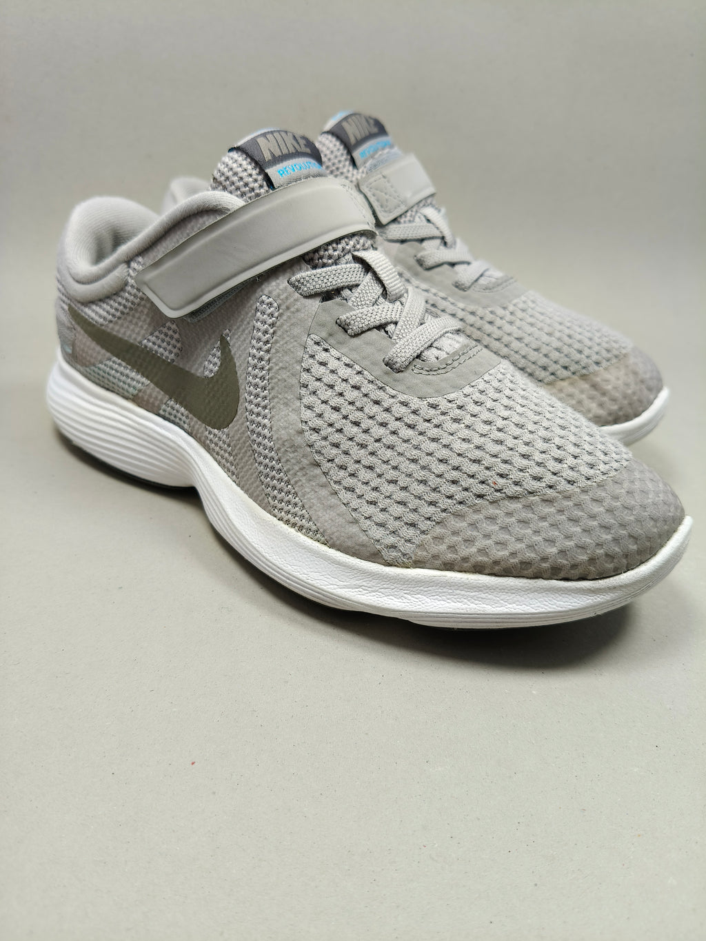 Nike Revolution . Size  : EUR  35 | Excellent+