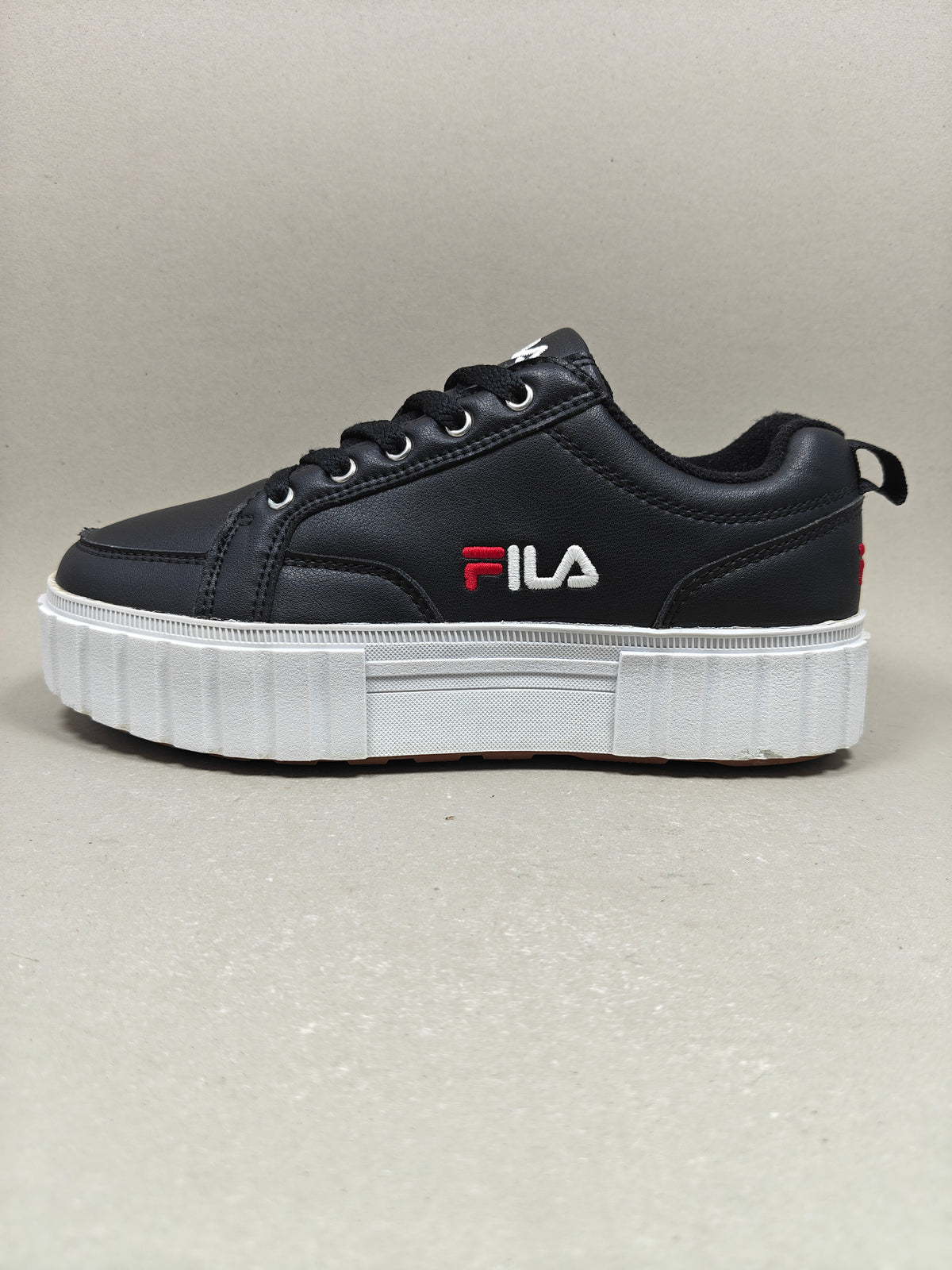 Fila Sand Blast . Size : EUR  36 | Premium