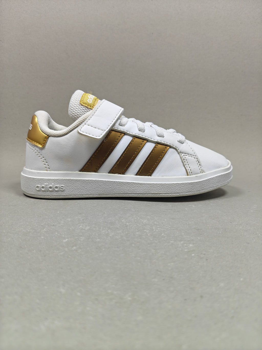 Adidas Grand Court . Size : EUR  30 | Premium