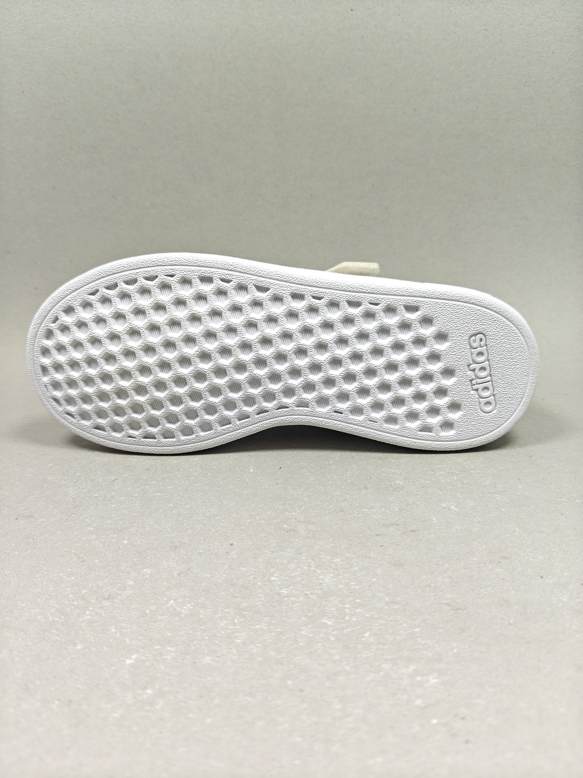 Adidas Grand Court . Size : EUR  30 | Premium