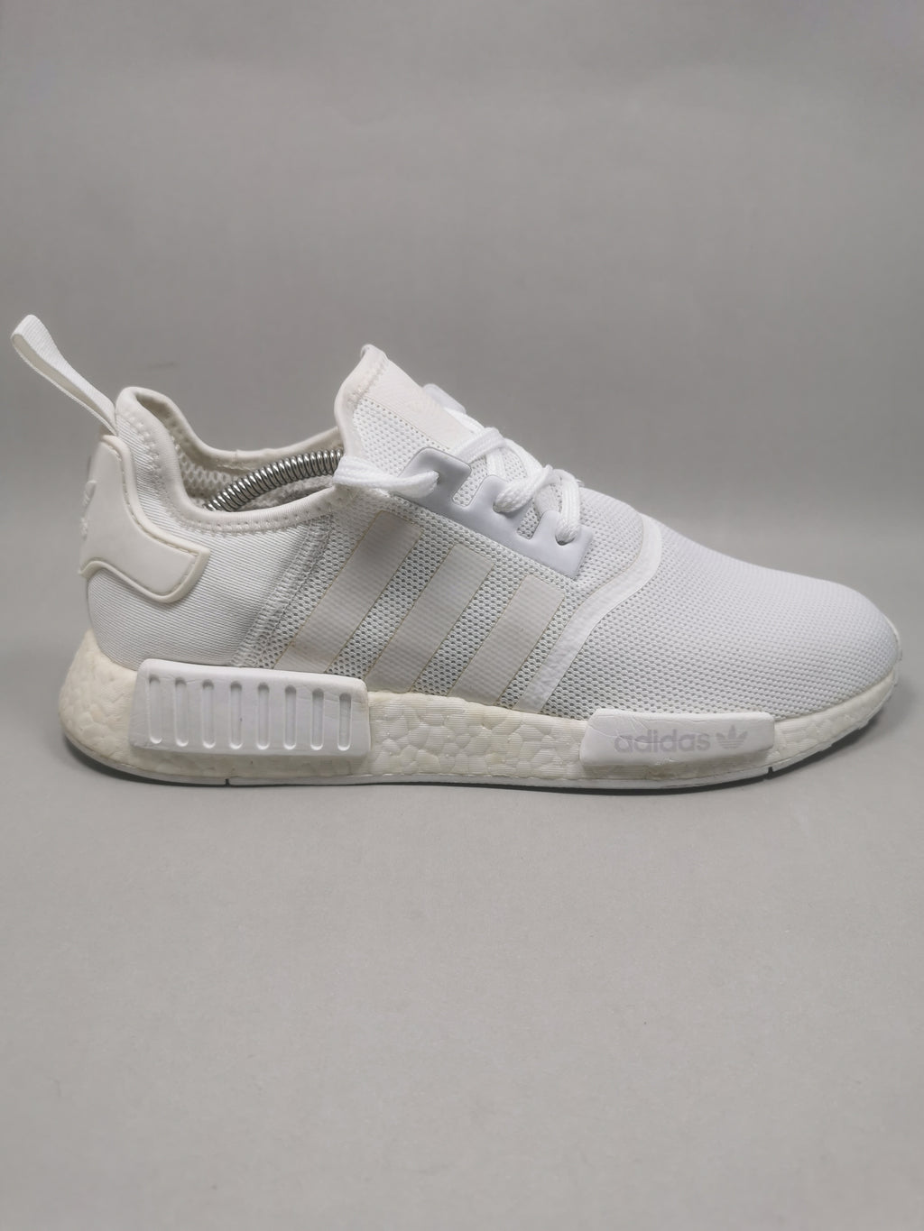 Adidas NMD R1  . Size :  EUR 45 | Premium