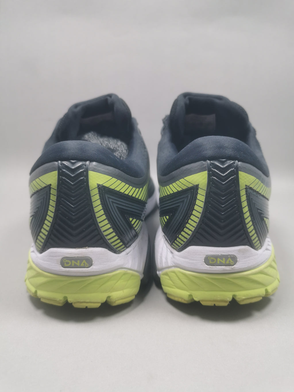 Brooks Ghost 10 . Size : EUR  44.5 | Premium