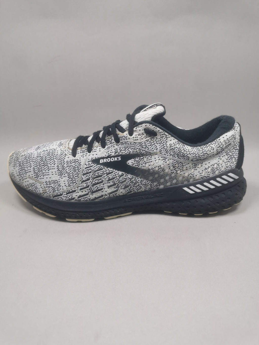 Brooks Adrenaline Gts 21 . Size : 46 | Cond : Excellent