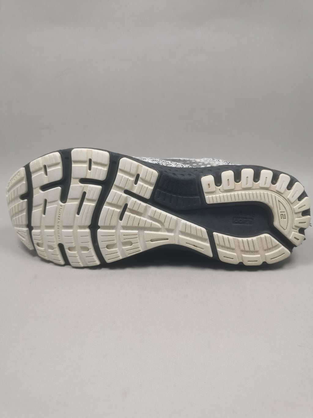 Brooks Adrenaline Gts 21 . Size : 46 | Cond : Excellent