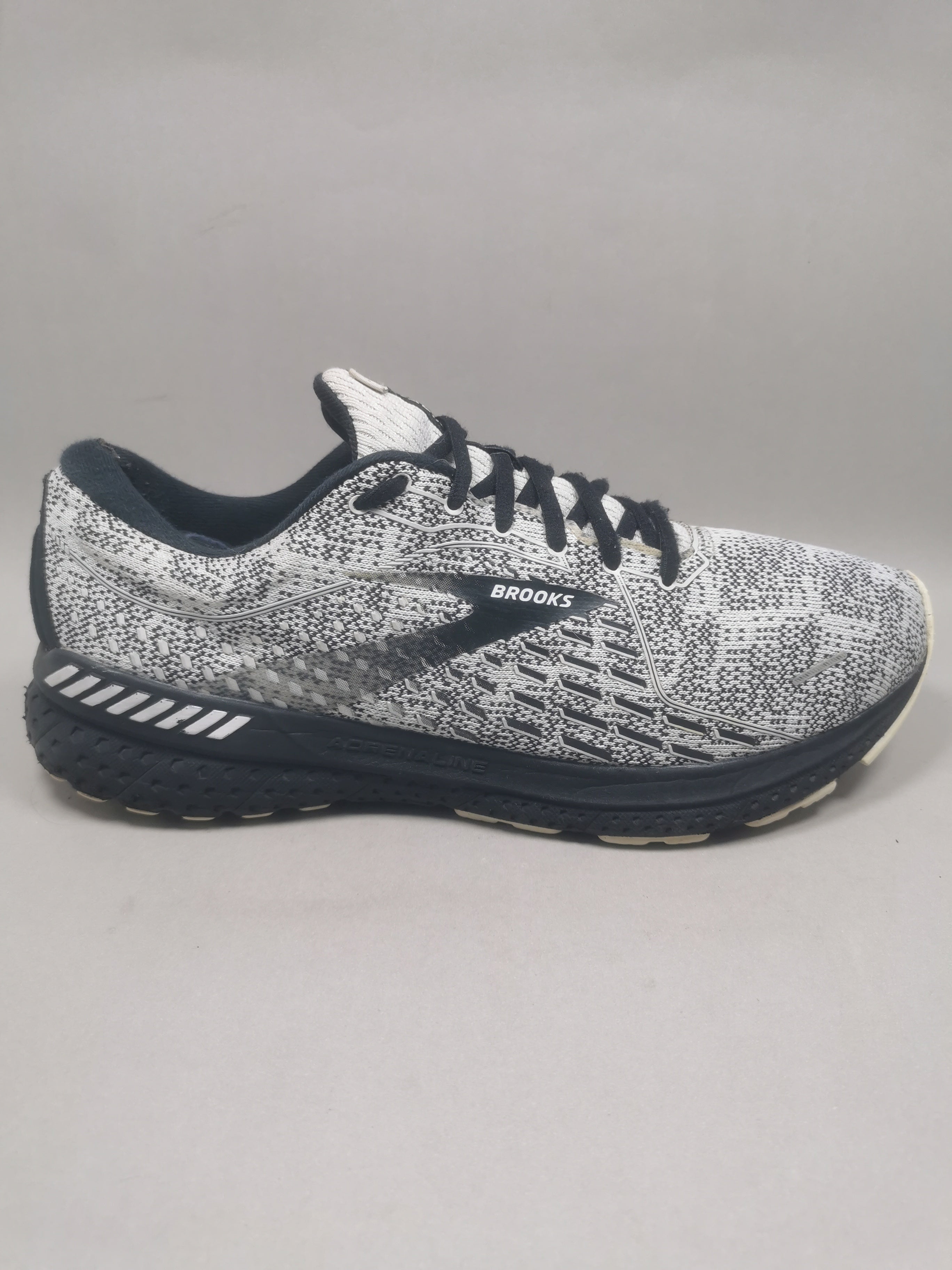 Brooks Adrenaline Gts 21 . Size : 46 | Cond : Excellent