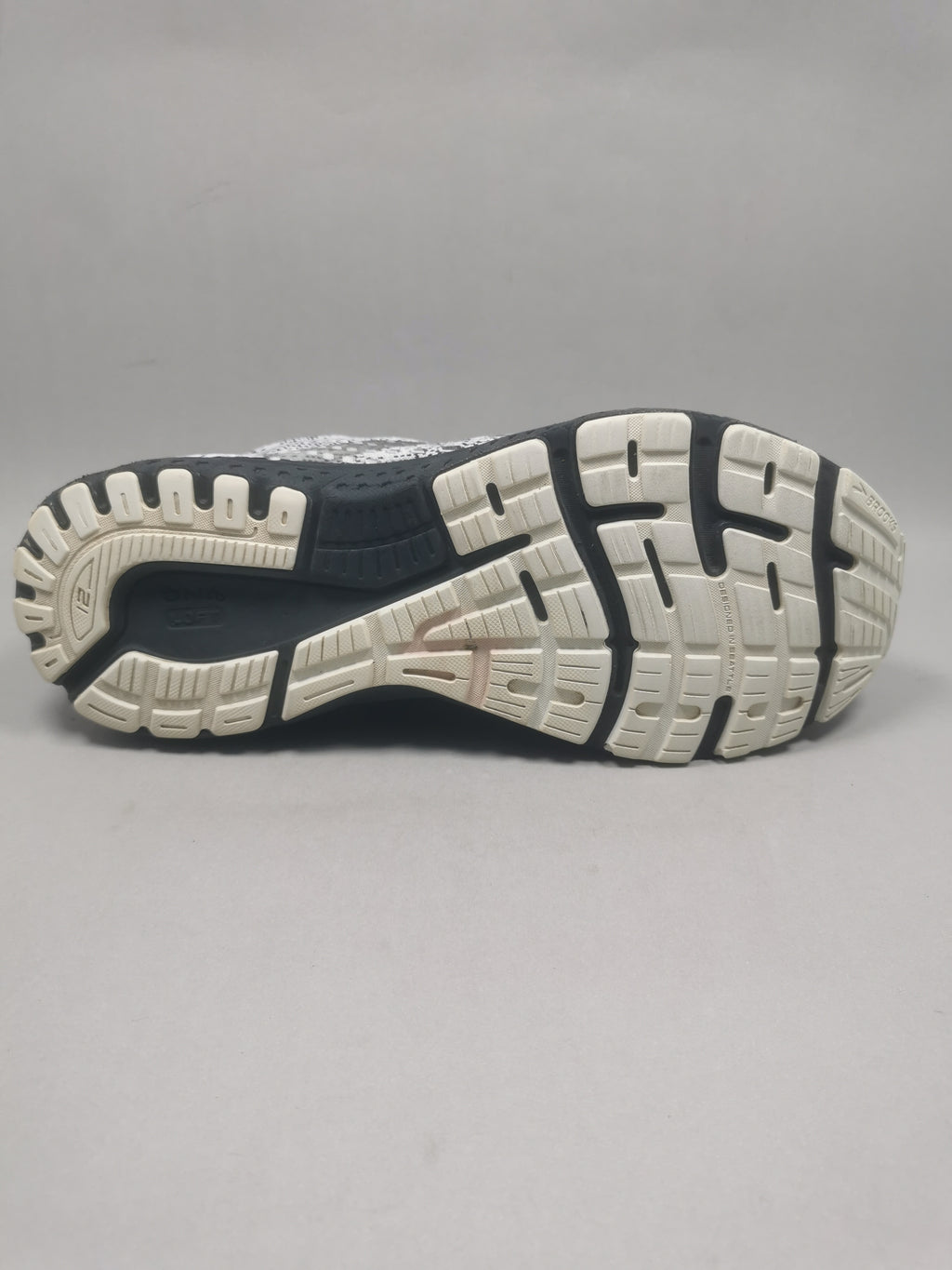 Brooks Adrenaline Gts 21 . Size : 46 | Cond : Excellent