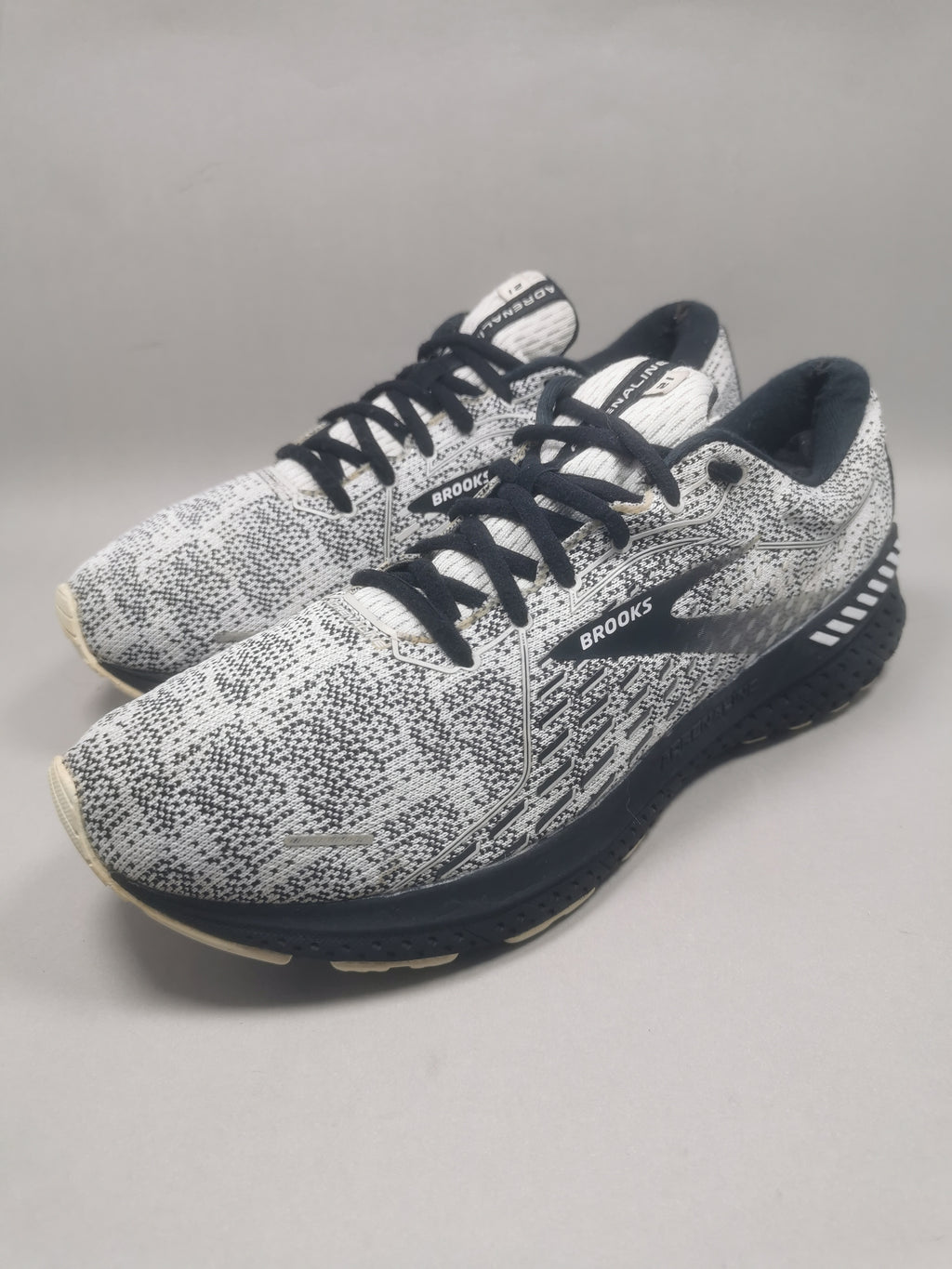 Brooks Adrenaline Gts 21 . Size : 46 | Cond : Excellent