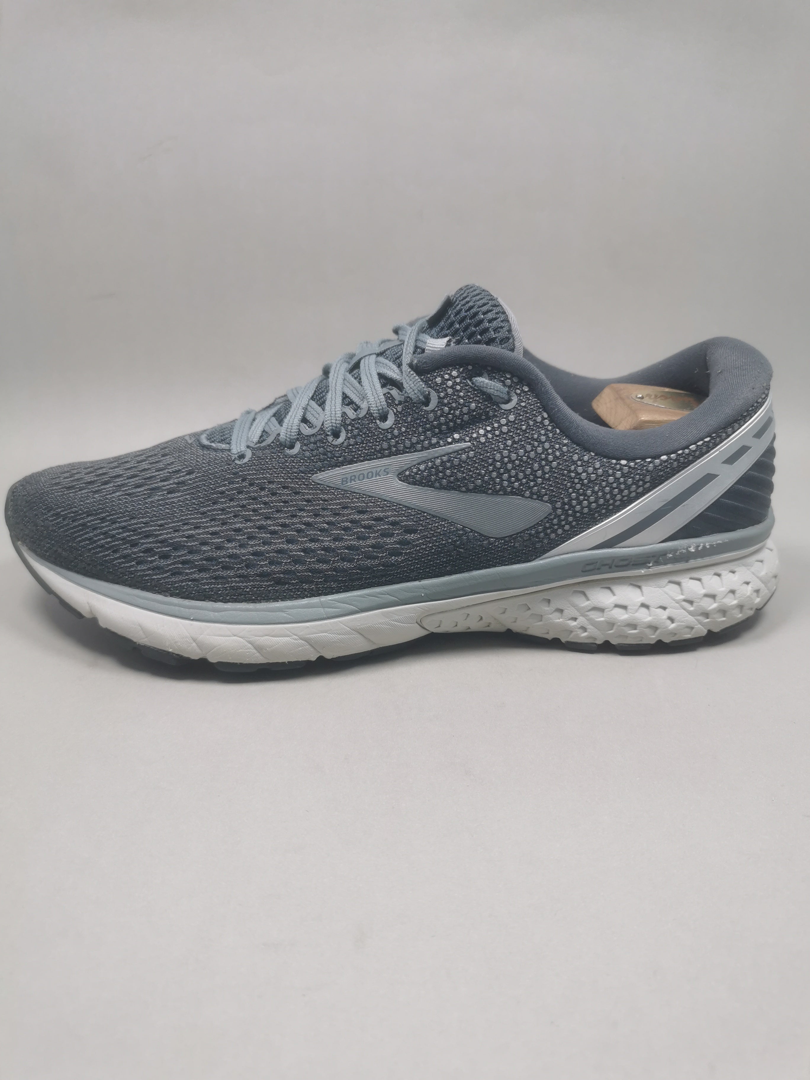 Brooks Ghost 11 . Size : EUR  45 | Excellent