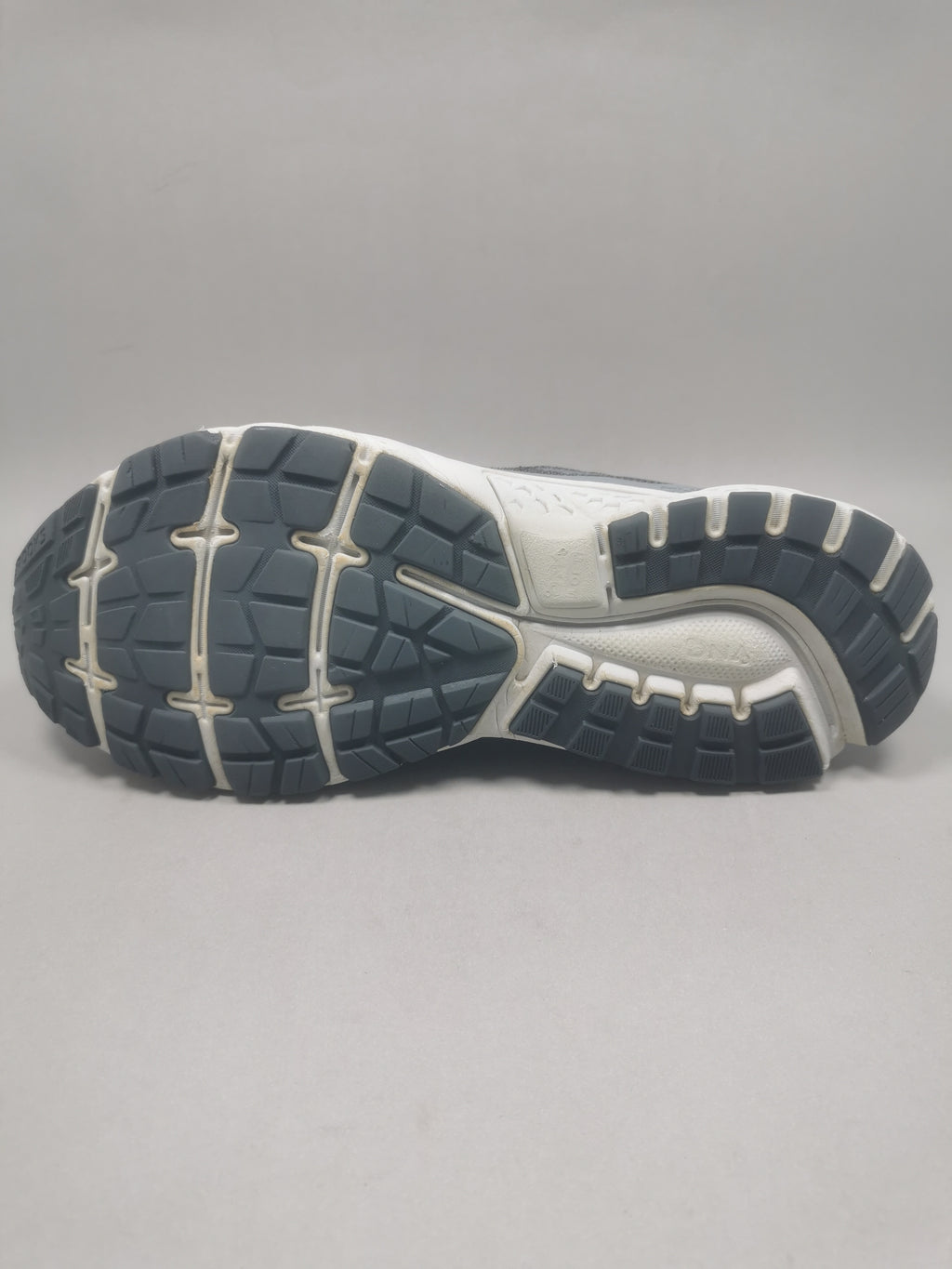 Brooks Ghost 11 . Size : EUR  45 | Excellent