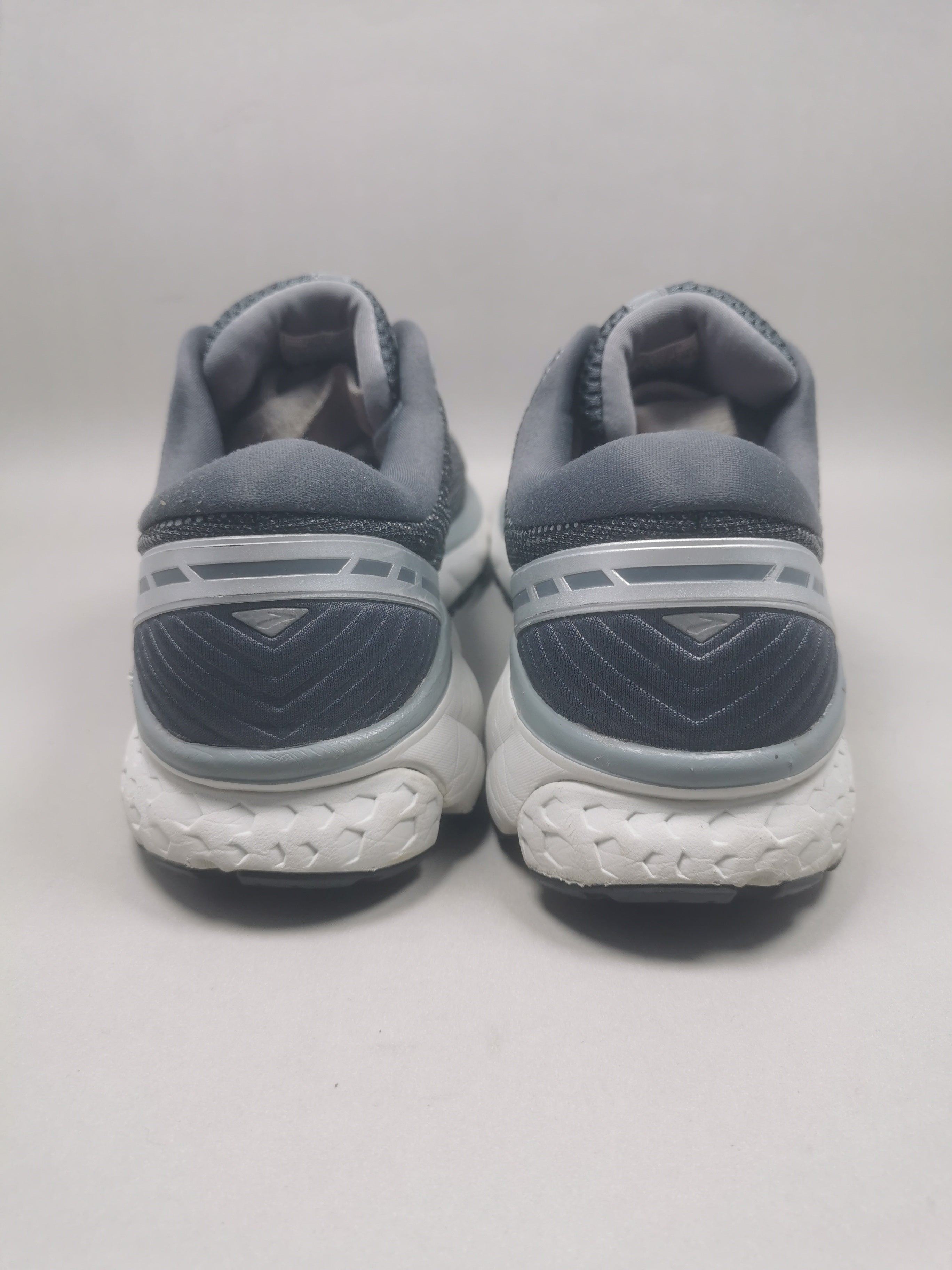 Brooks Ghost 11 . Size : EUR  45 | Excellent