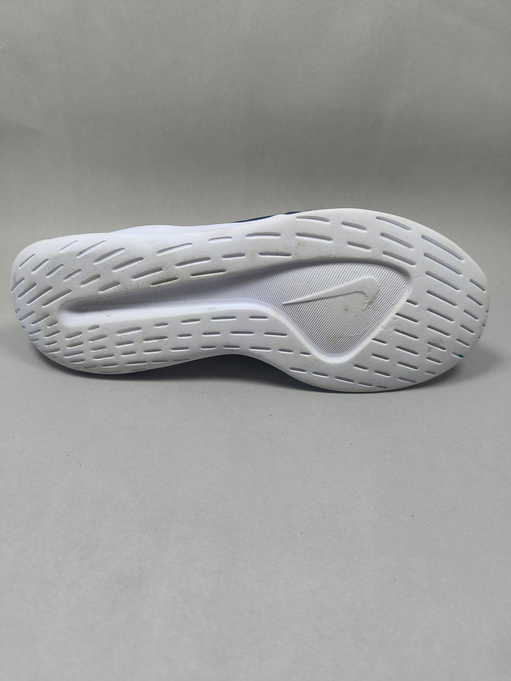 Nike Viale Tech Racer . Size : EUR  40 | Premium