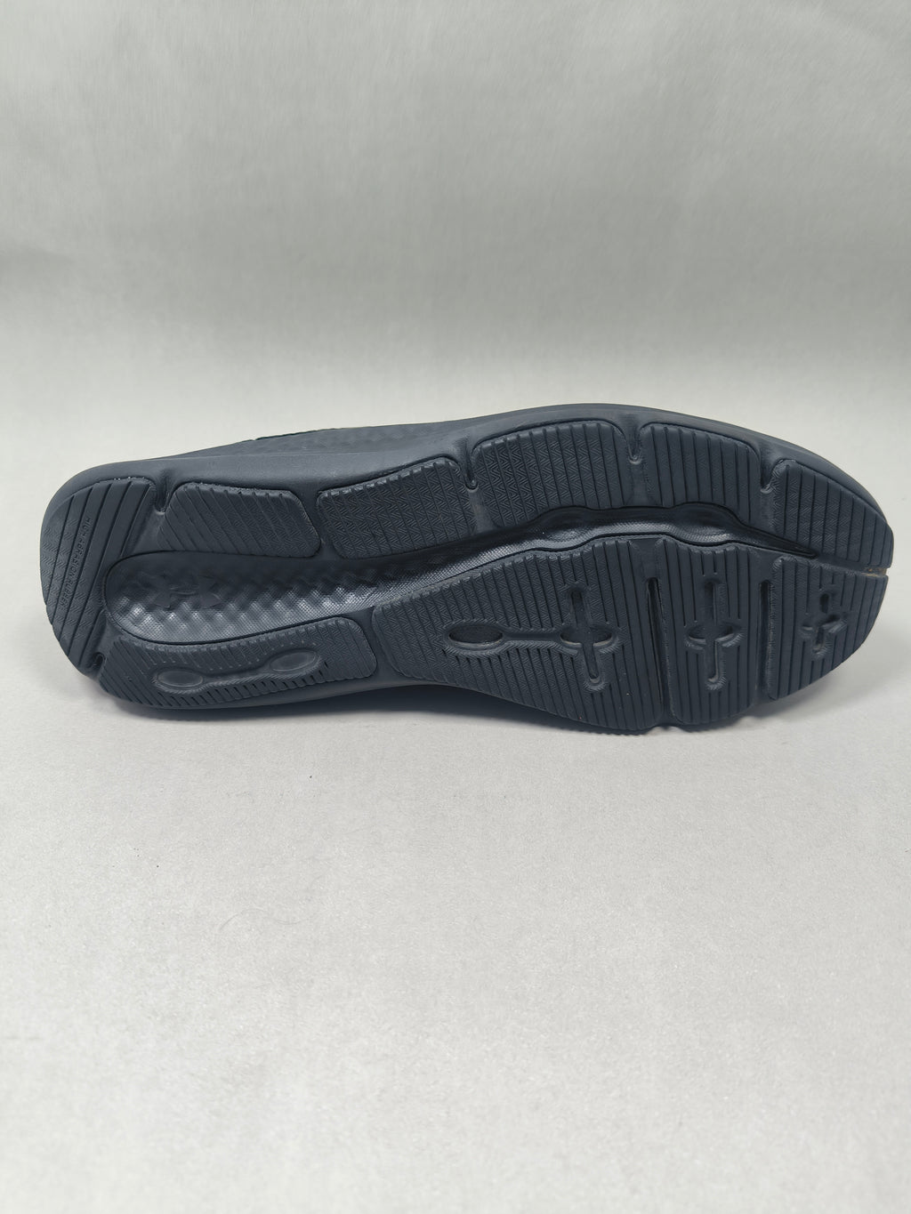 Under Armour Charged . Size : EUR  40 | Premium+