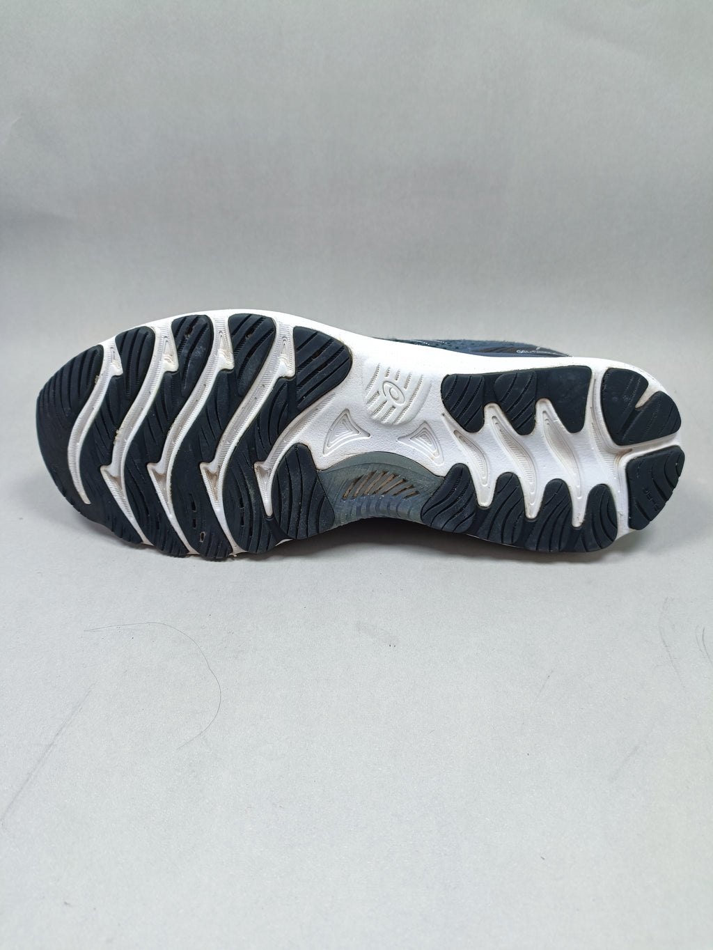 Asics Nimbus 23 . Size : EUR  41 | Excellent+