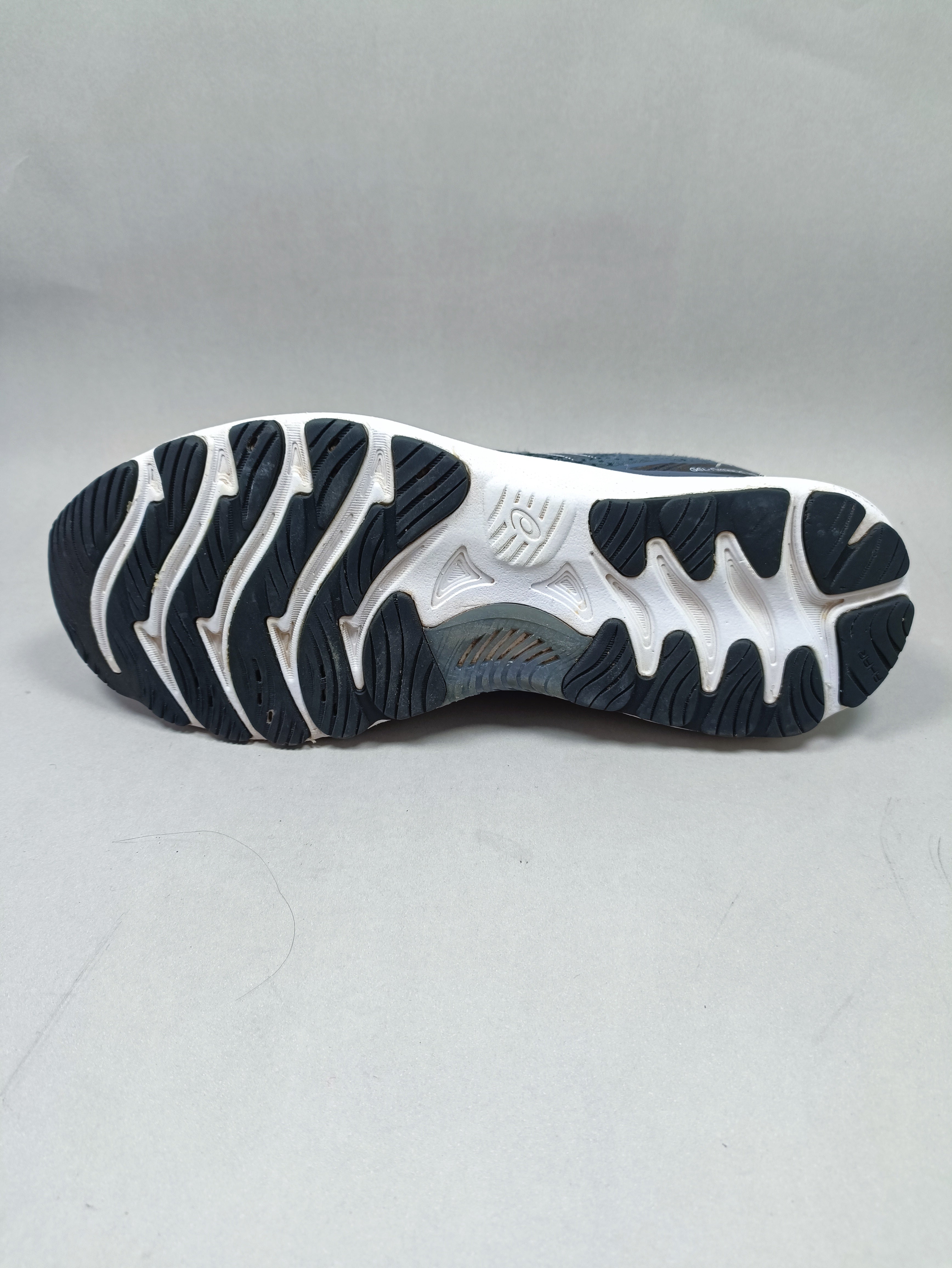 Asics Nimbus 23 . Size : EUR  41 | Excellent+