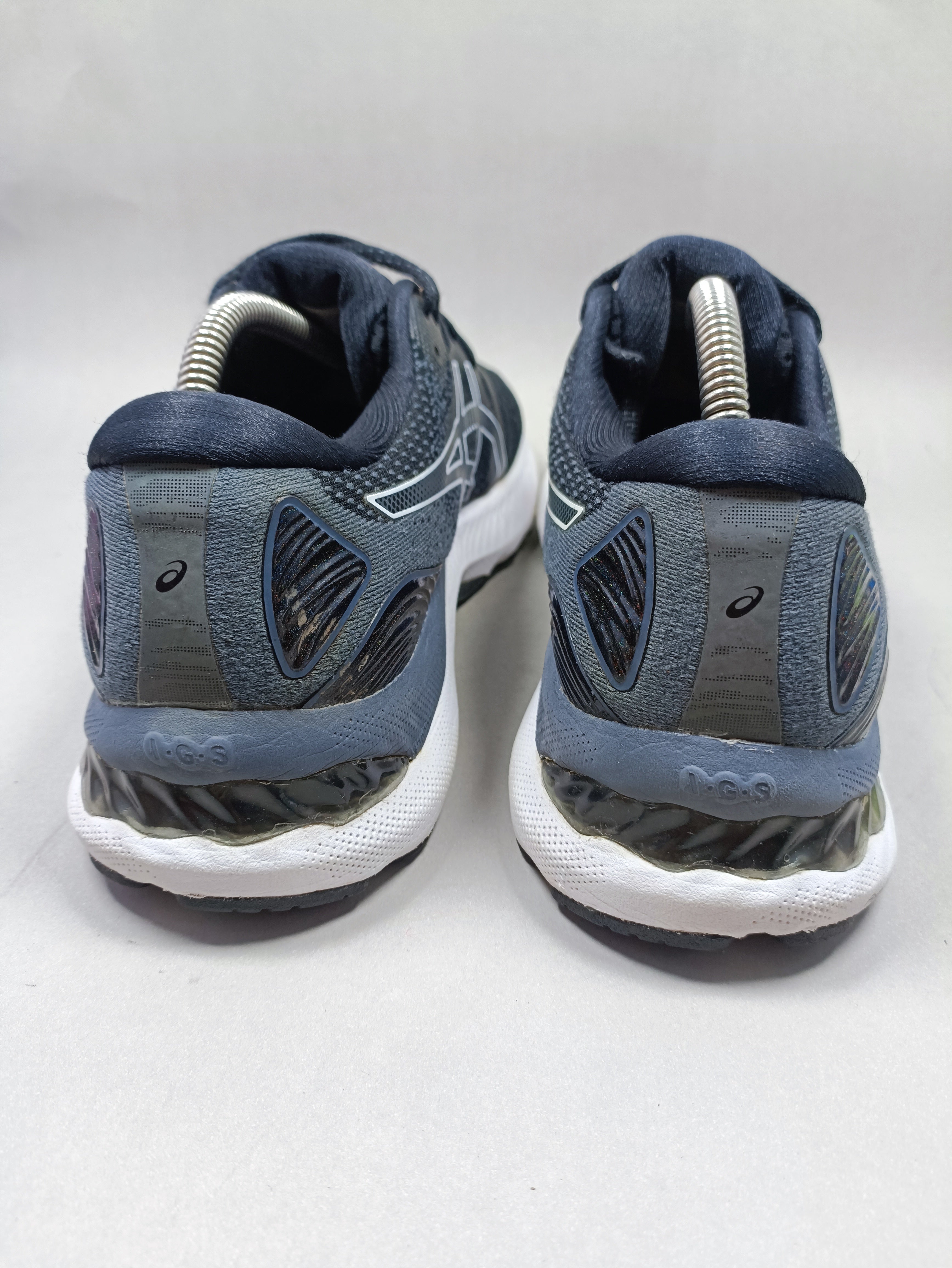 Asics Nimbus 23 . Size : EUR  41 | Excellent+