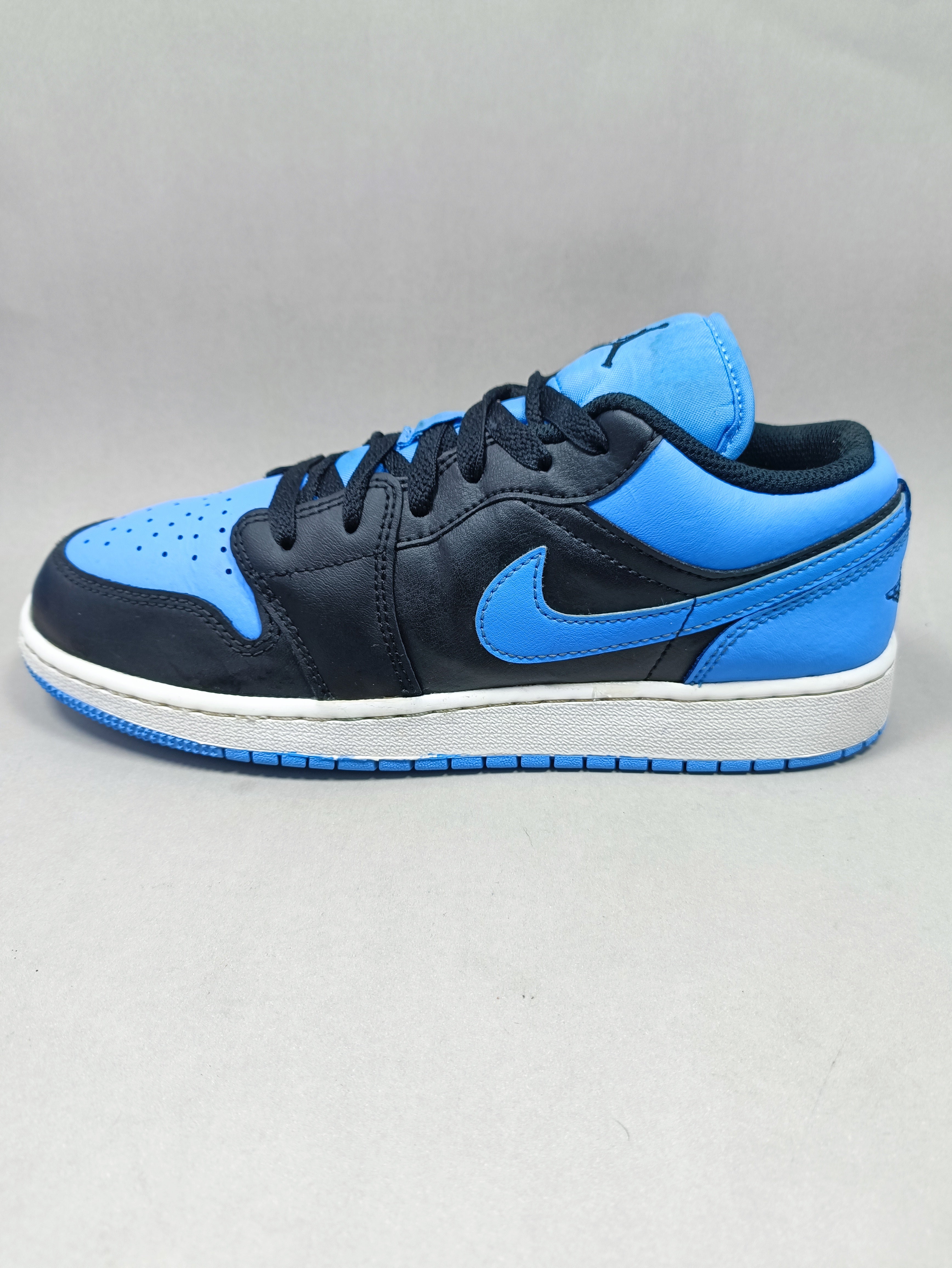 Nike Air Jordan . Size : EUR  40 | Premium