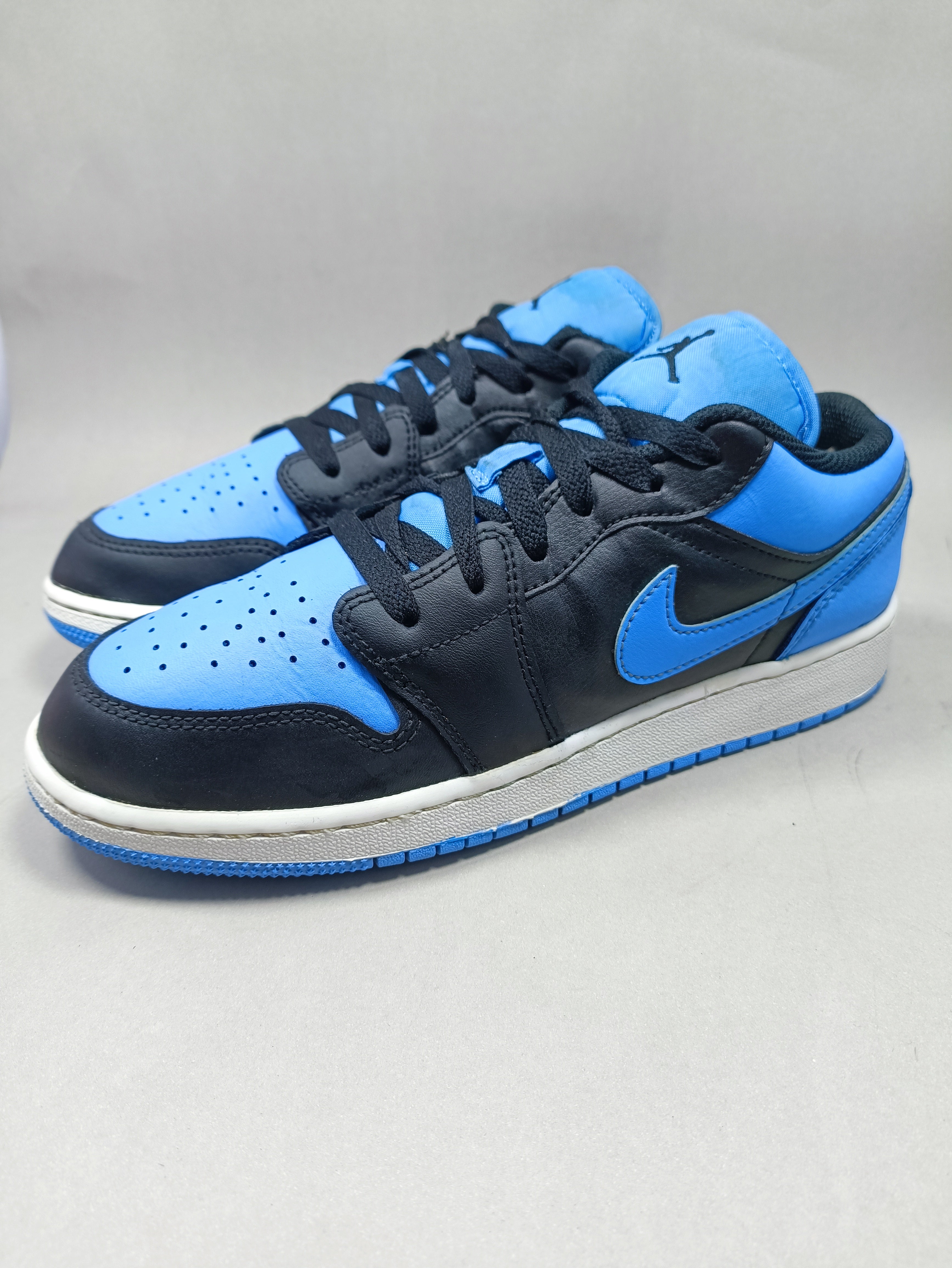 Nike Air Jordan . Size : EUR  40 | Premium