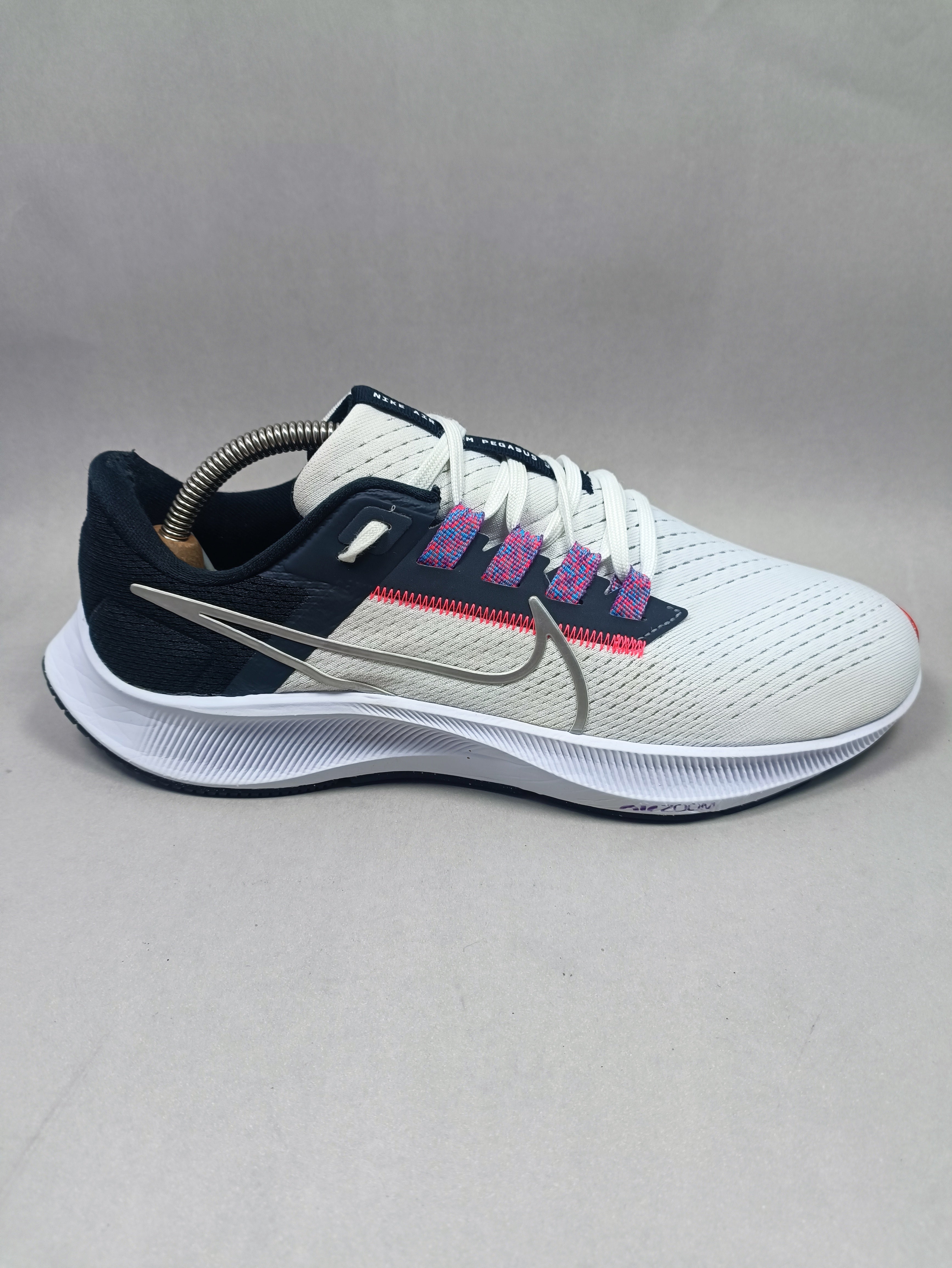 Nike Zoom Pegasus 38 . Size : EUR  41 | Premium