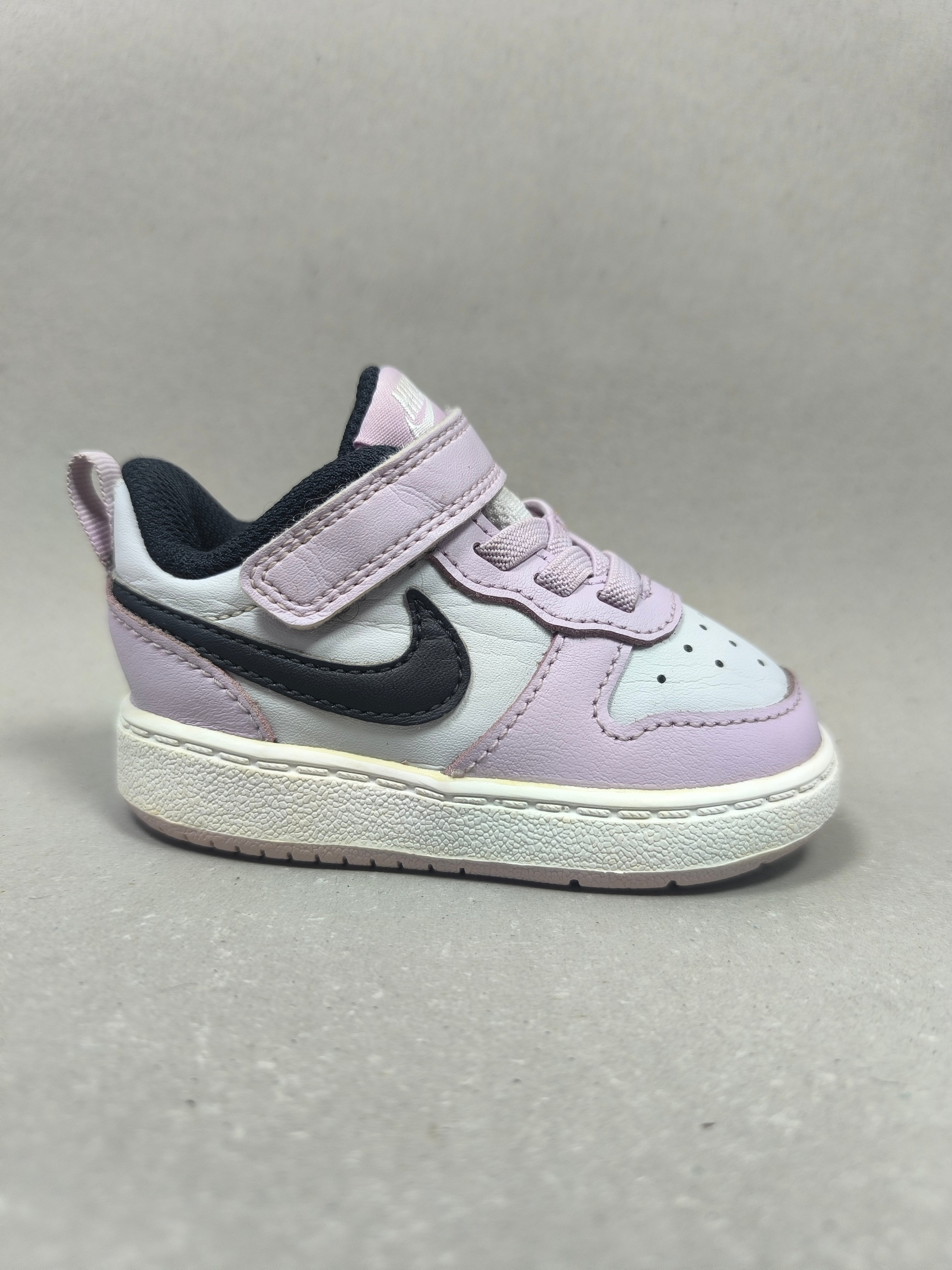 Nike Court Borough . Size : EUR  19 | Excellent+