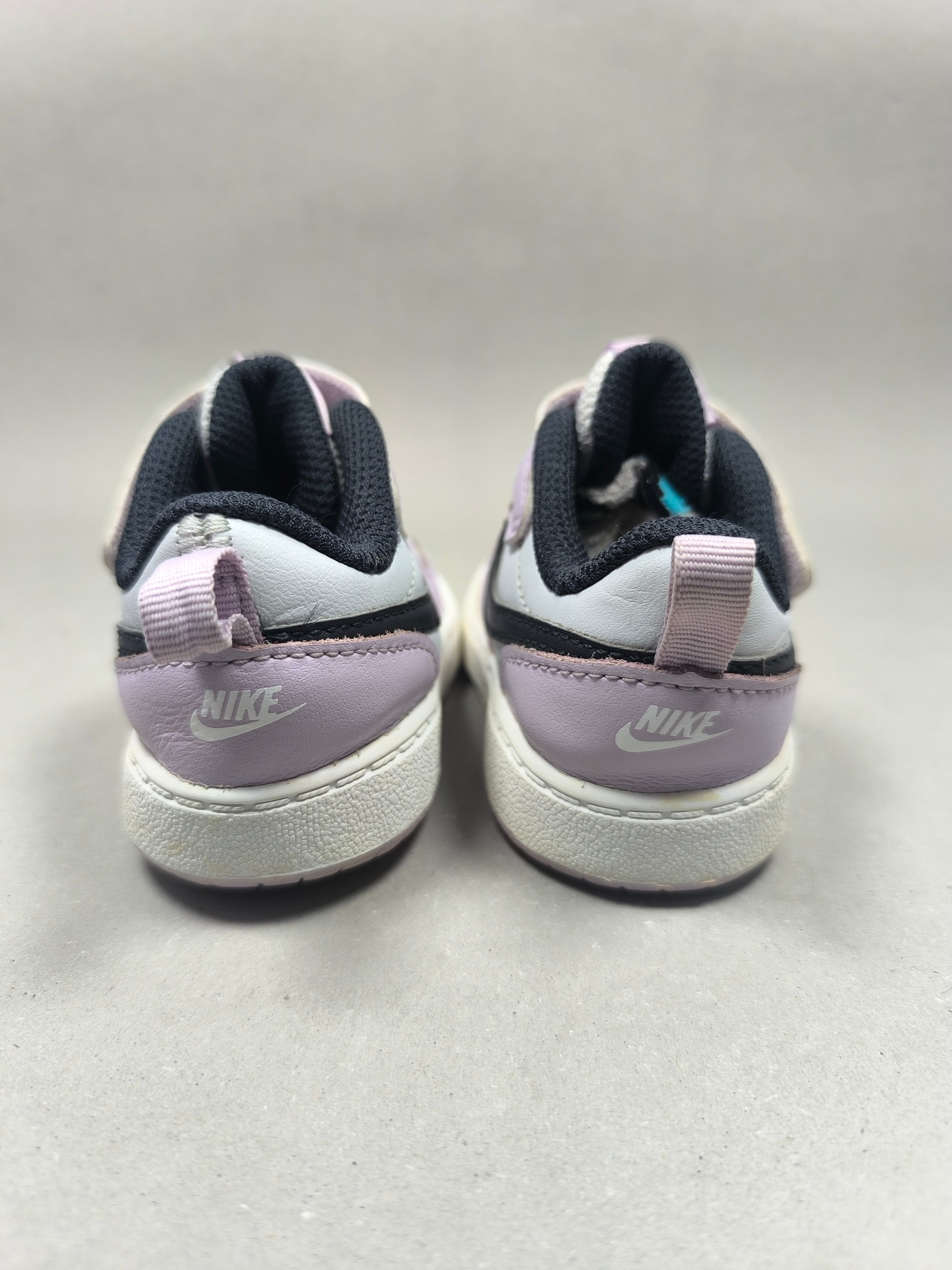 Nike Court Borough . Size : EUR  19 | Excellent+