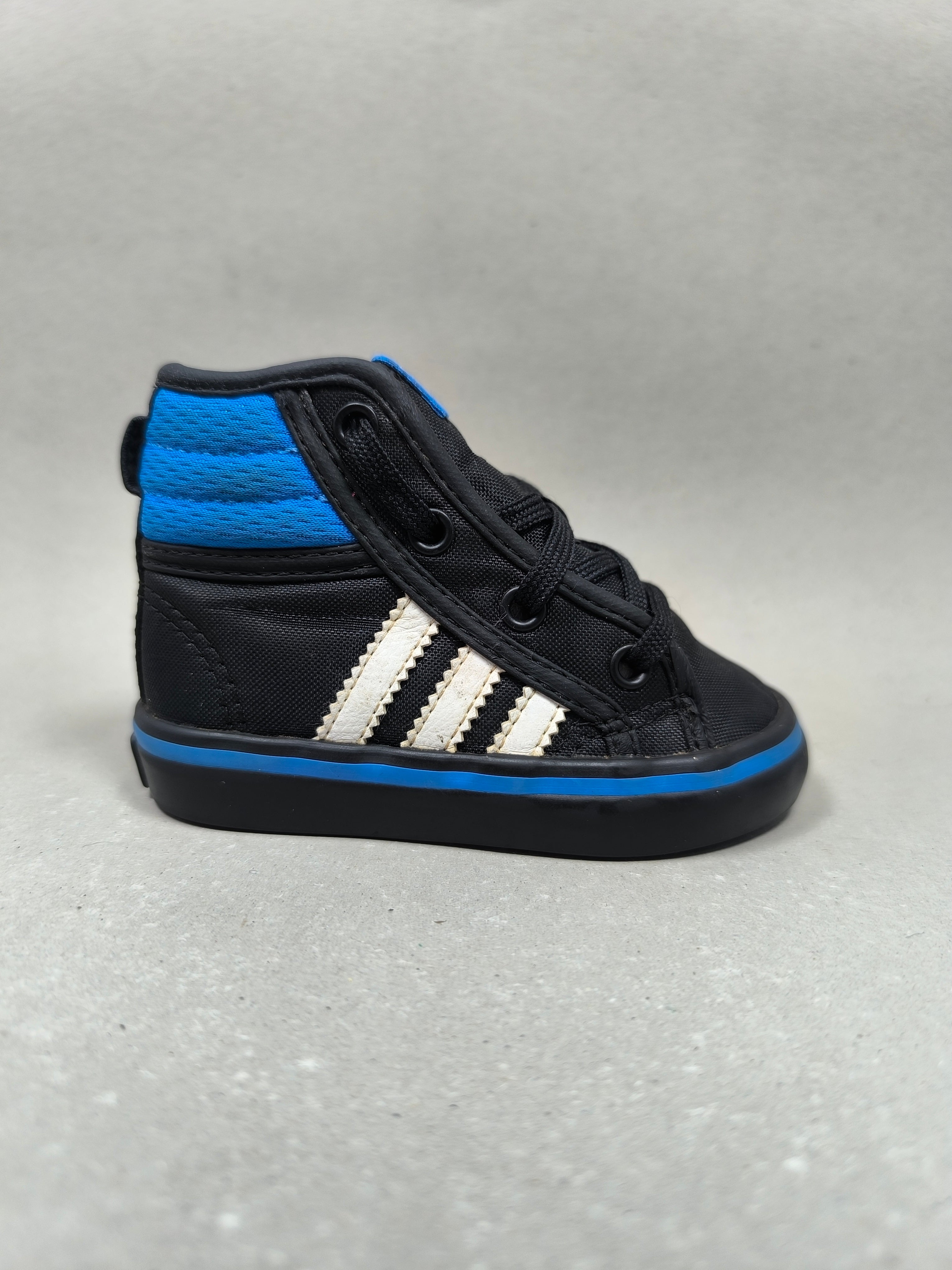 Adidas Nizza . Size : EUR  19 | Excellent+