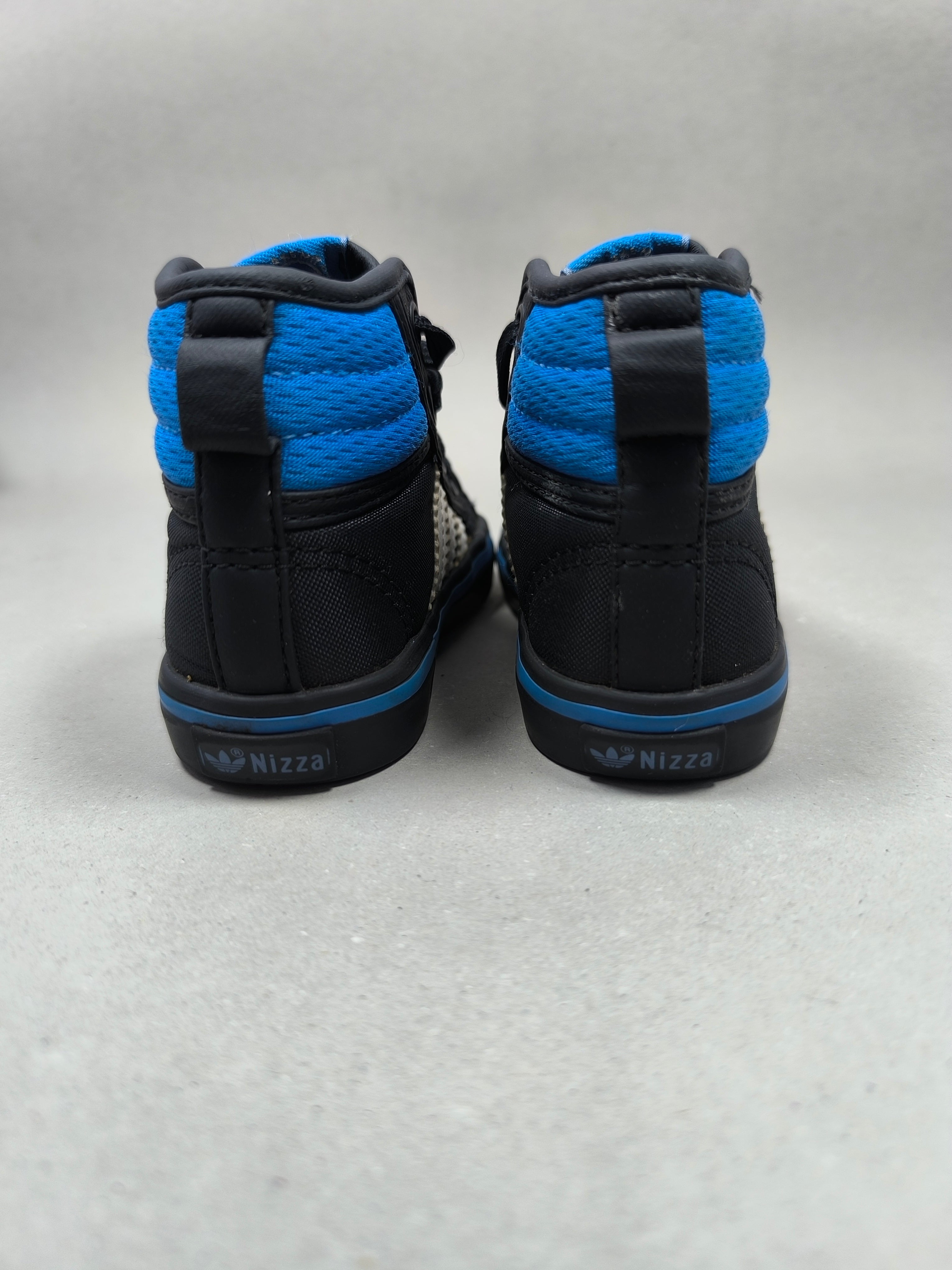 Adidas Nizza . Size : EUR  19 | Excellent+