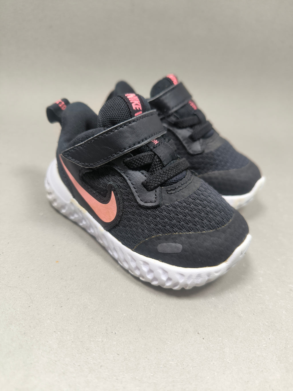 Nike Revolution. Size: EUR  19 |Excellent+