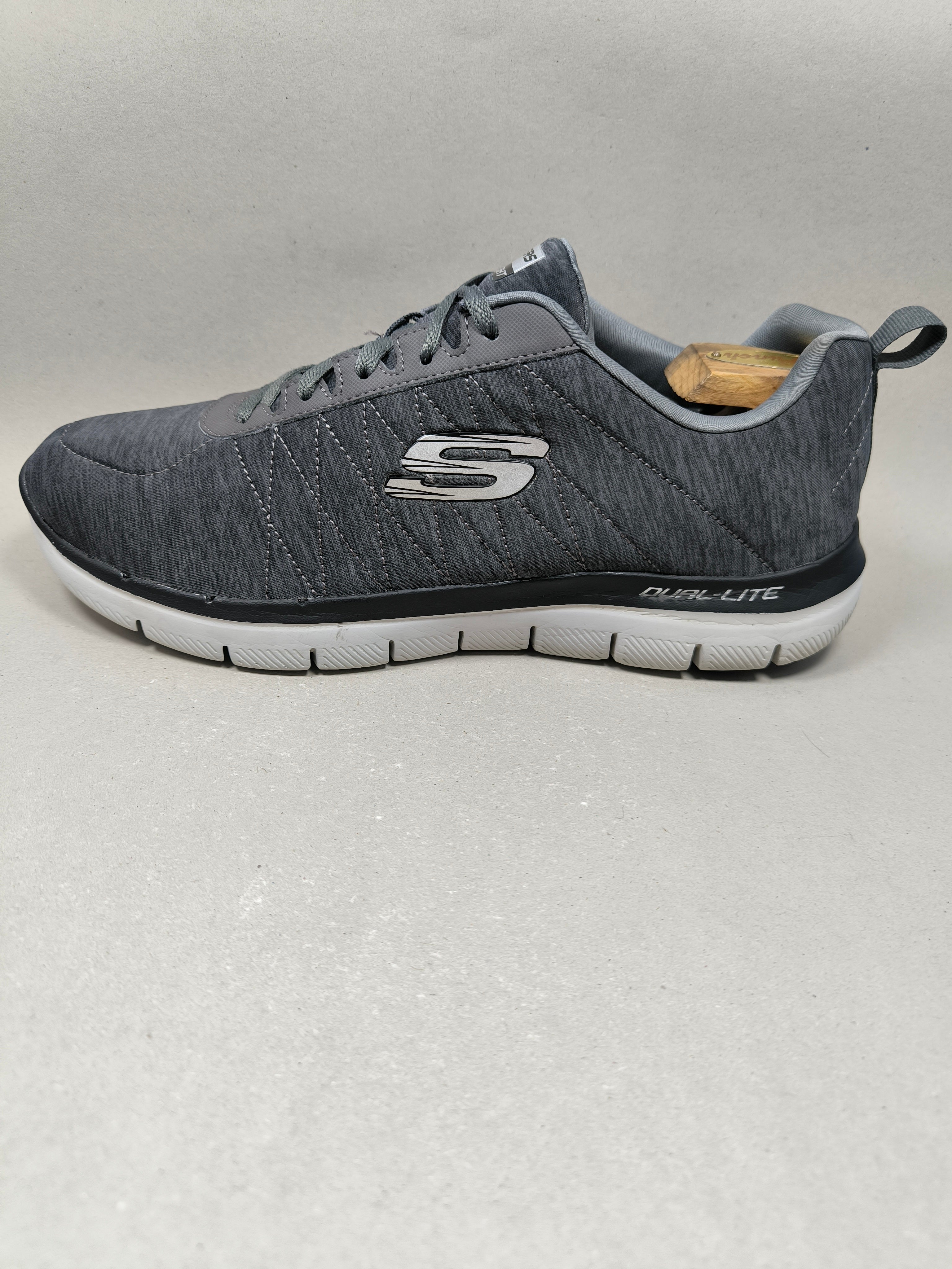 Skechers Flex Advantage  . Size : EUR  45 | Excellent++