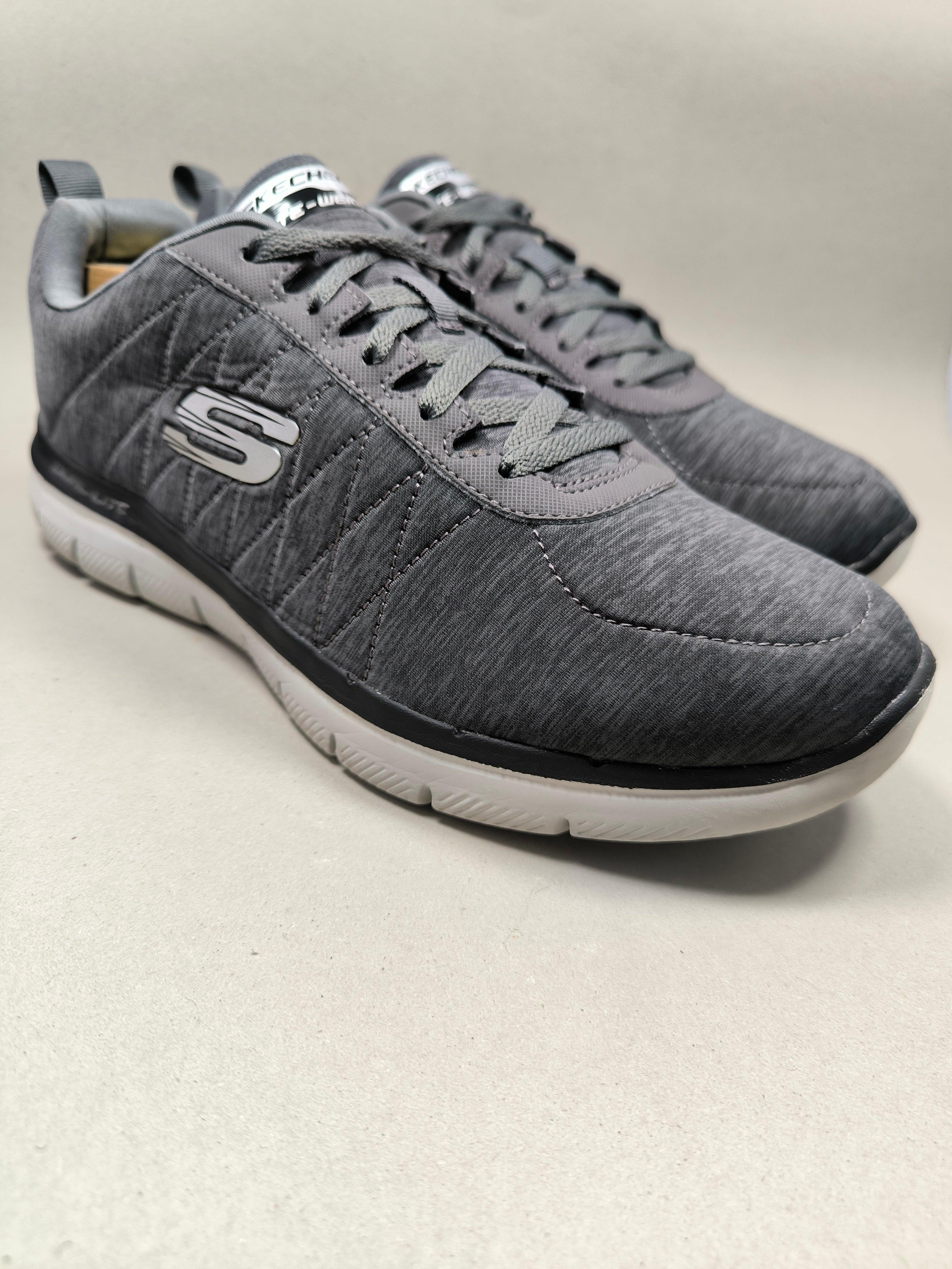 Skechers Flex Advantage  . Size : EUR  45 | Excellent++