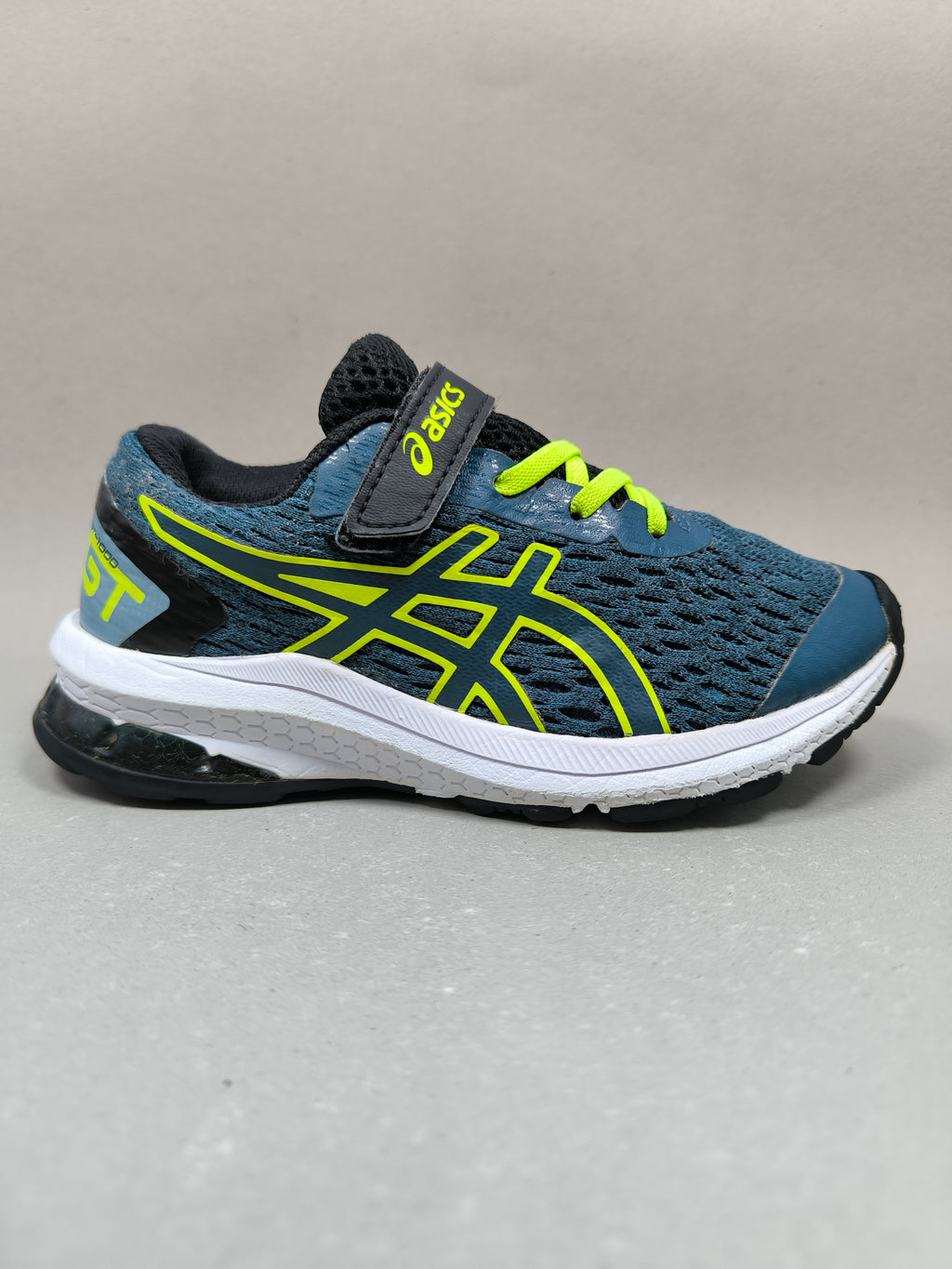 Asics GT 1000. Size : EUR  30 | Excellent+