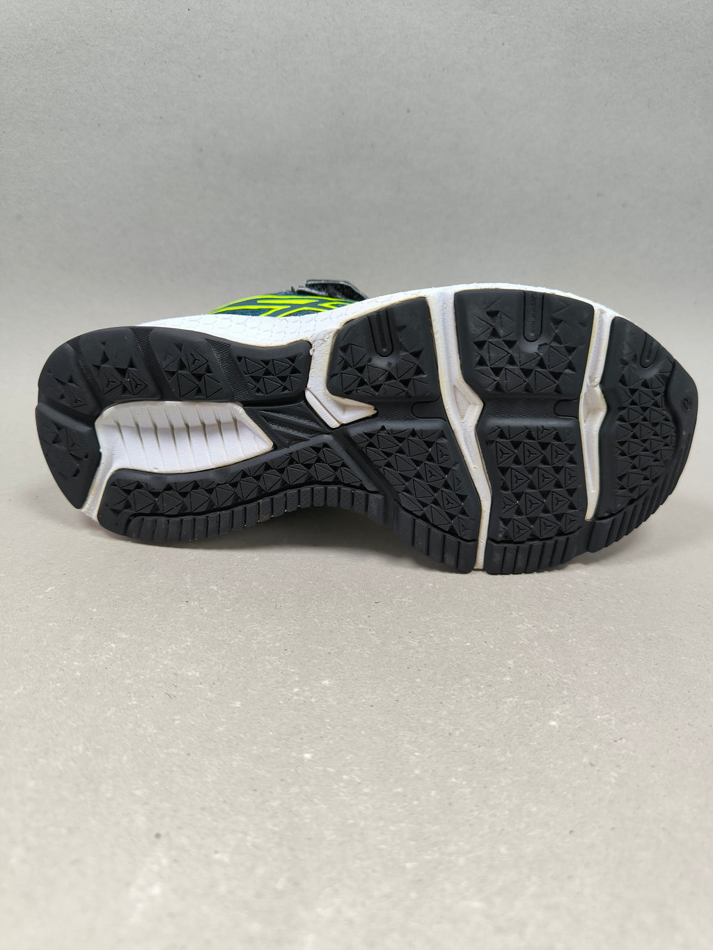 Asics GT 1000. Size : EUR  30 | Excellent+