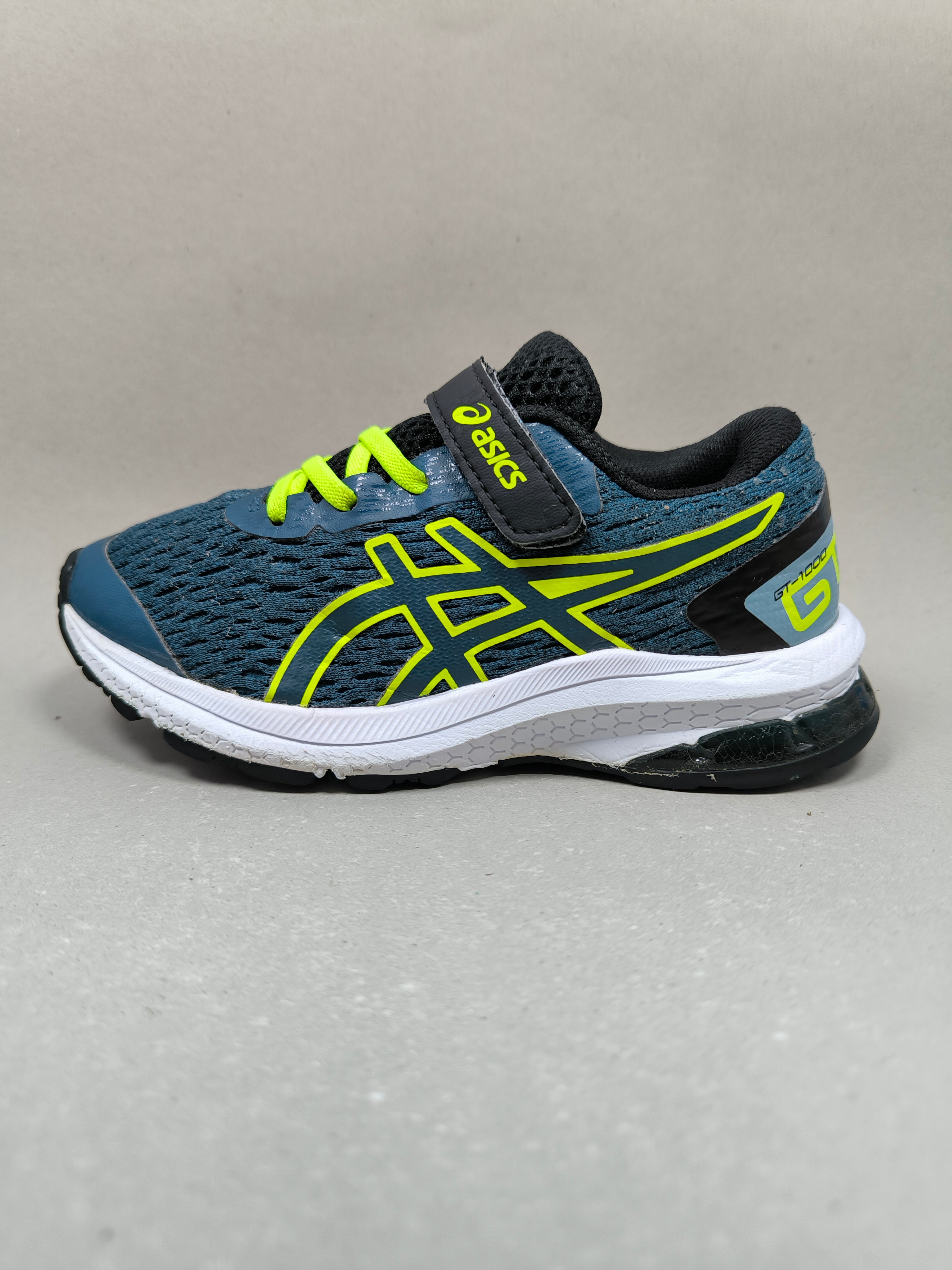 Asics GT 1000. Size : EUR  30 | Excellent+