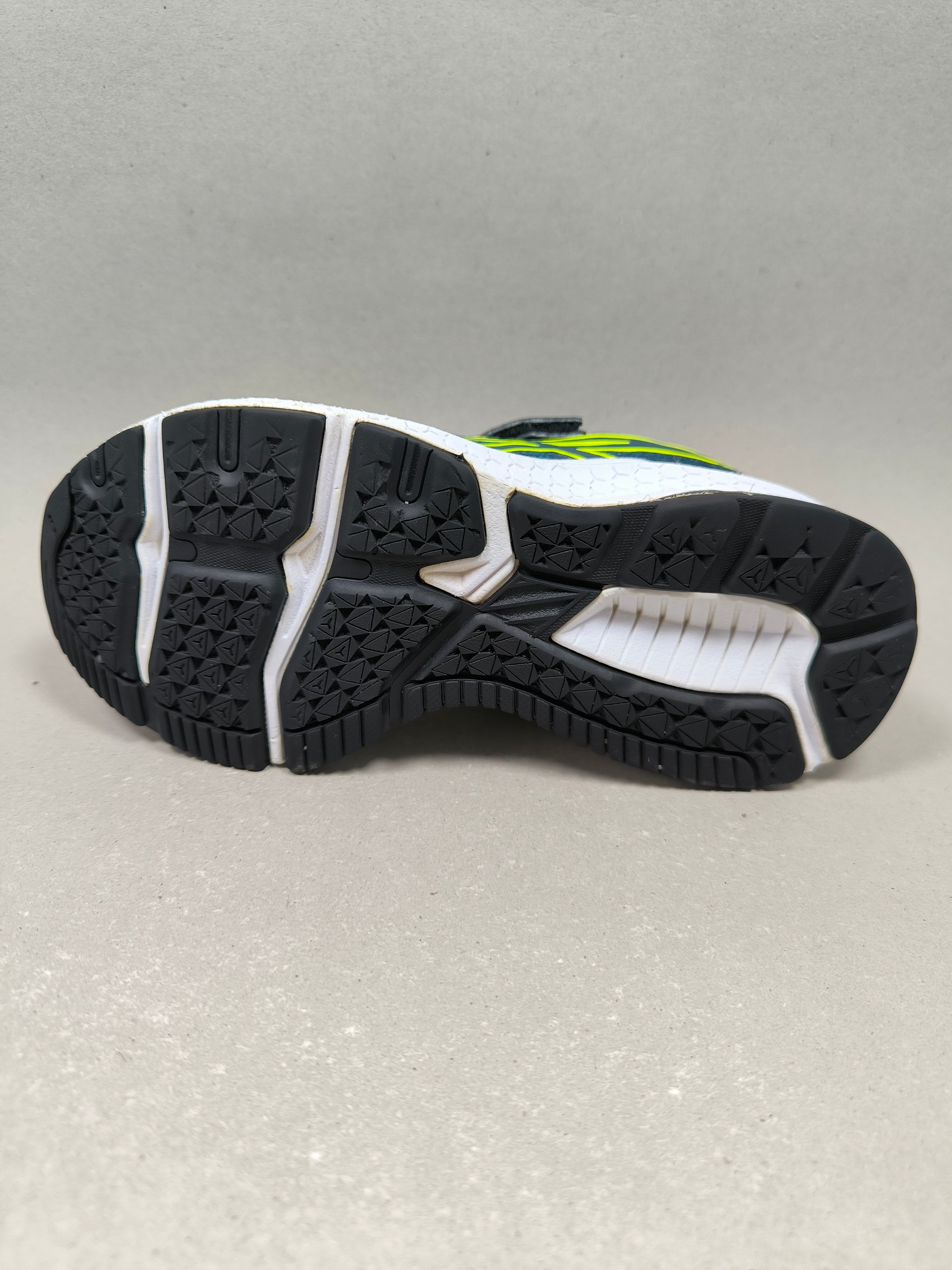 Asics GT 1000. Size : EUR  30 | Excellent+