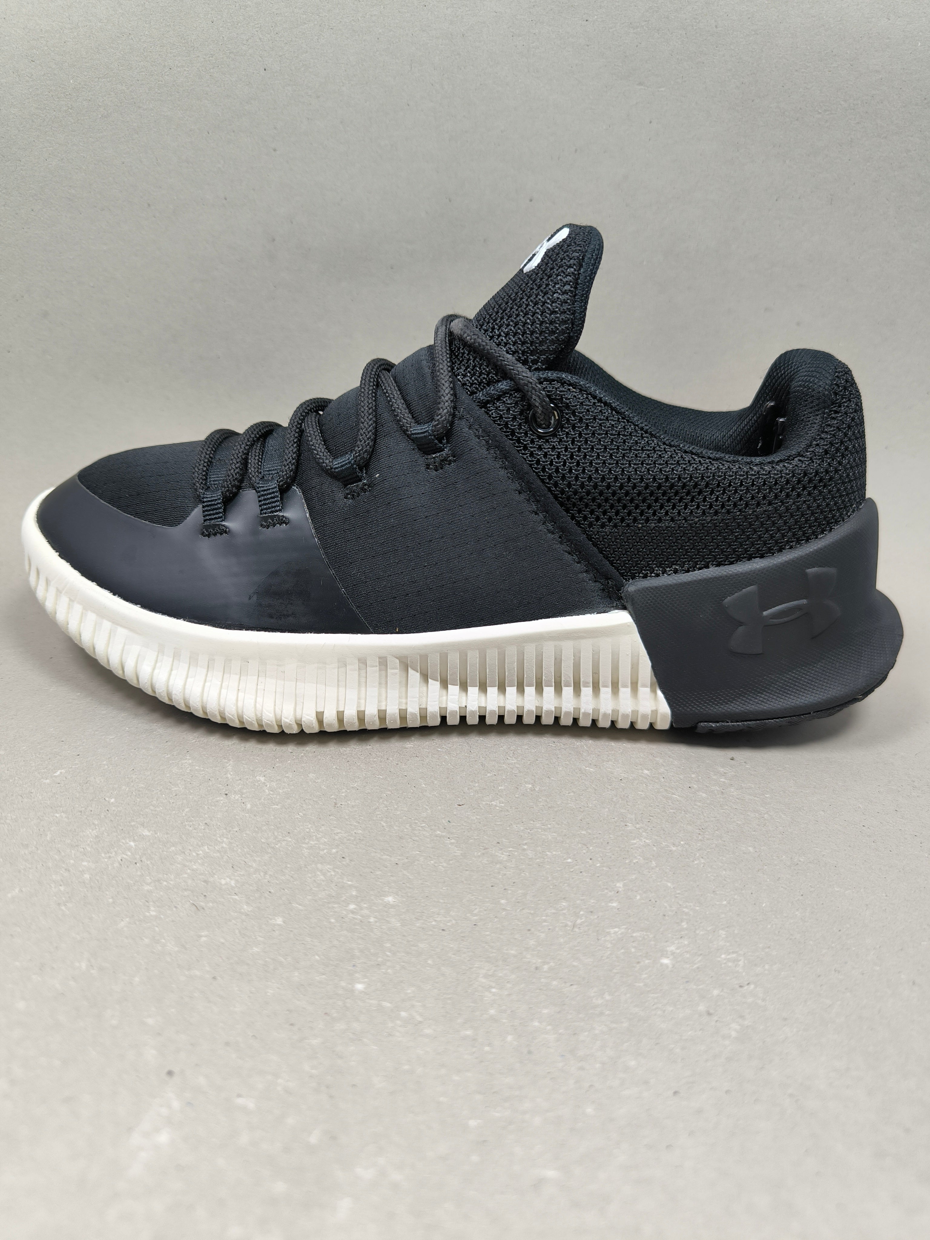 Under Armour Ultimate Speed . Size : EUR  36 | Premium