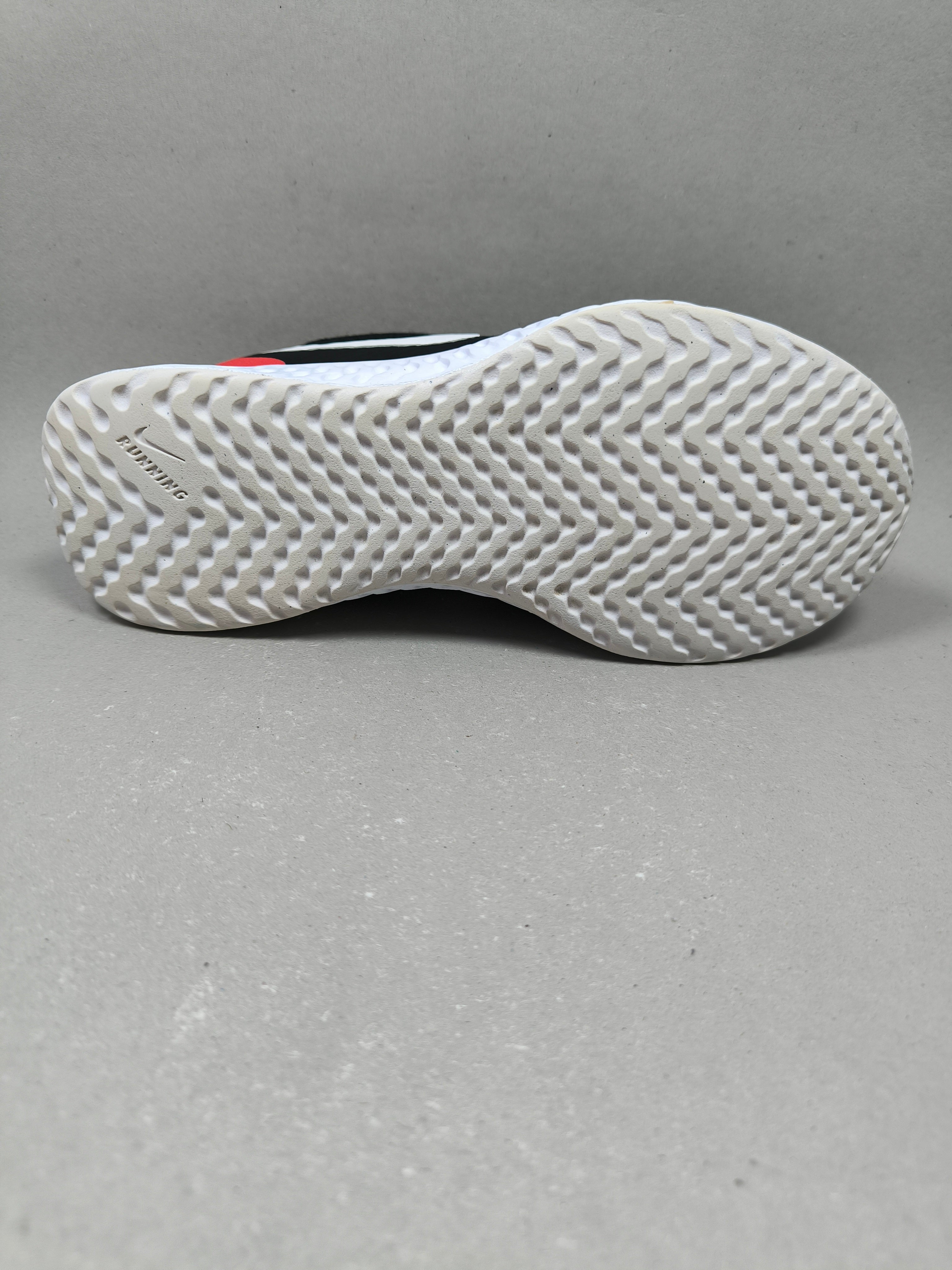 Nike Revolution . Size : EUR  36 | Premium