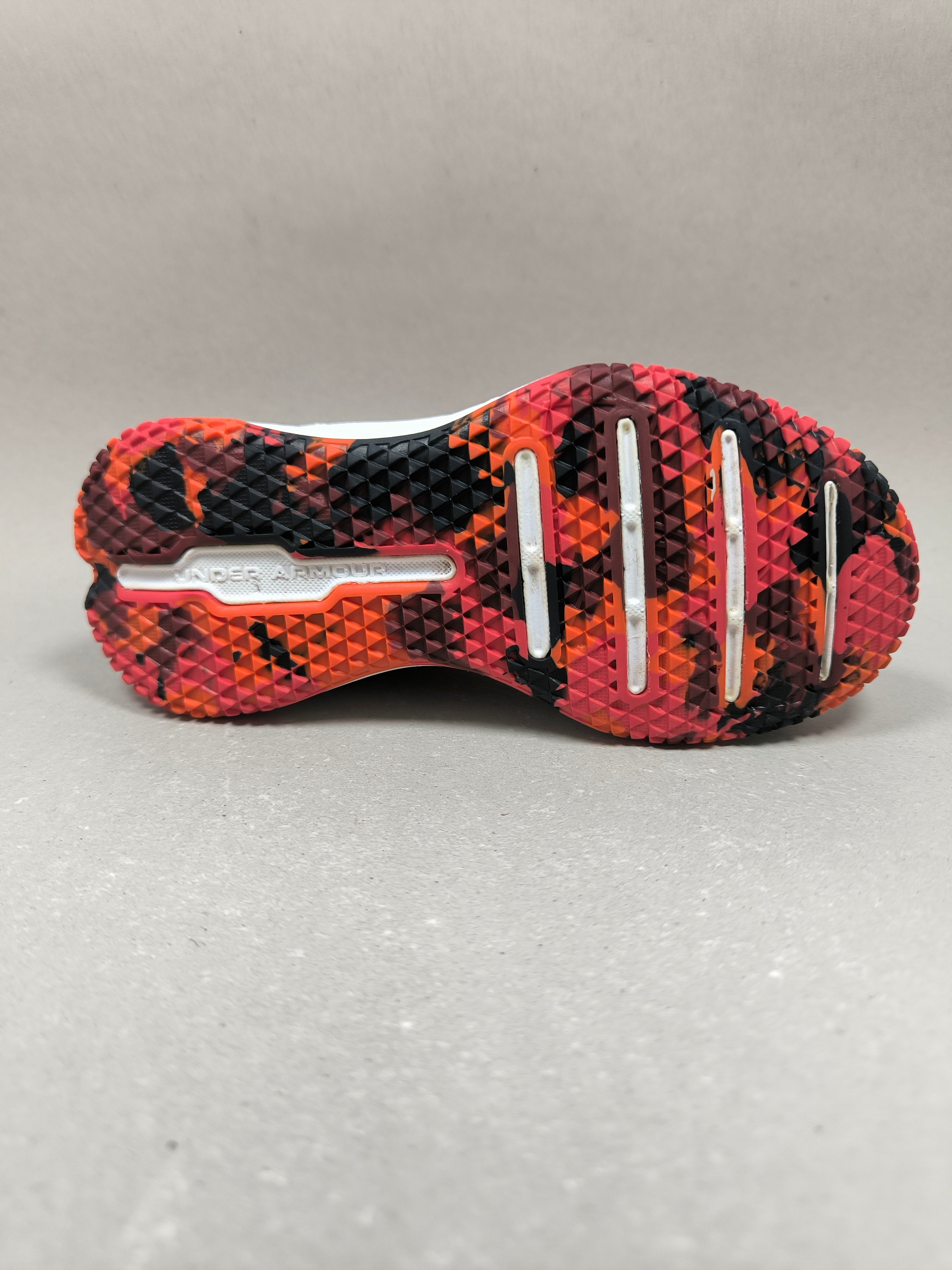 Under Armour Main Shock SP . Size : EUR  28 | Premium