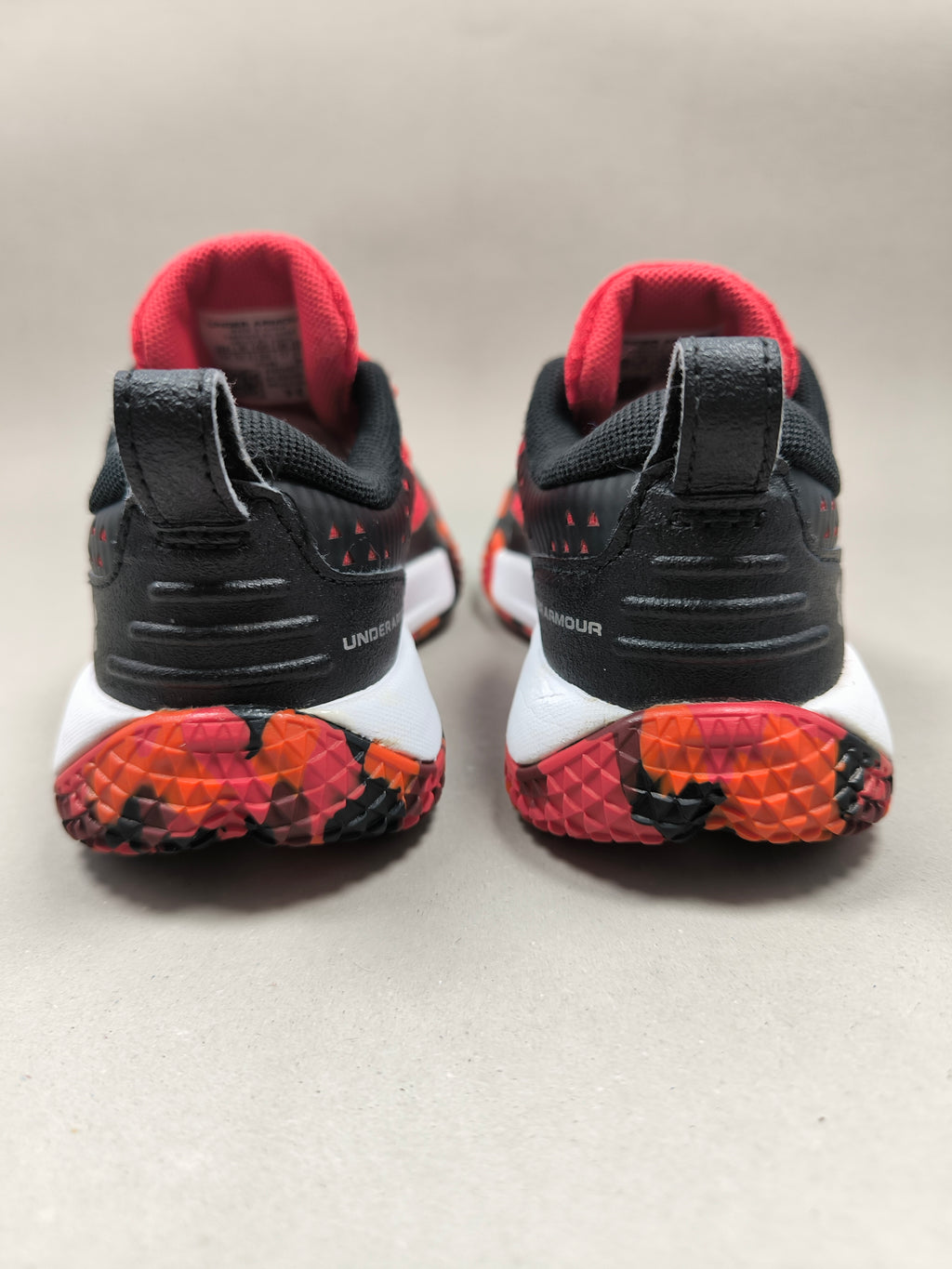 Under Armour Main Shock SP . Size : EUR  28 | Premium