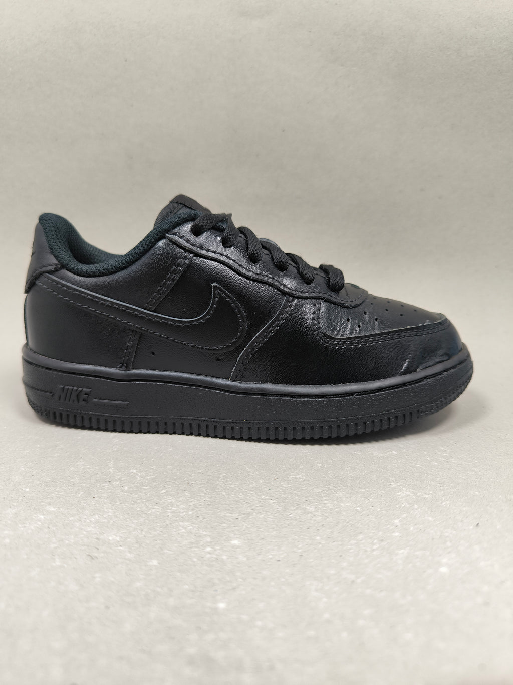 Nike Air Force . Size : EUR  28 | Excellent+