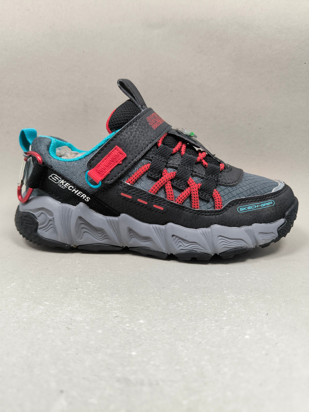 Skechers VelociTrek . Size : EUR  34 | Premium