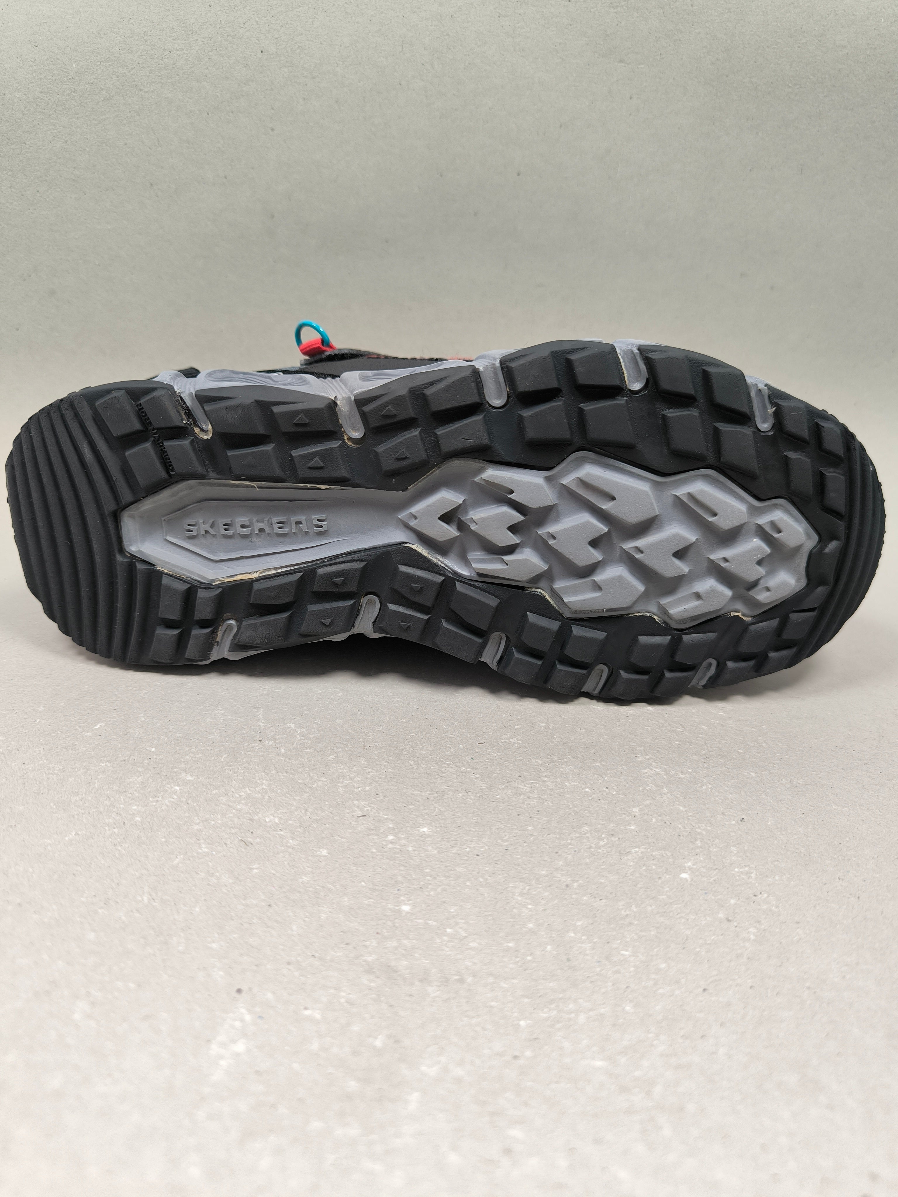 Skechers VelociTrek . Size : EUR  34 | Premium