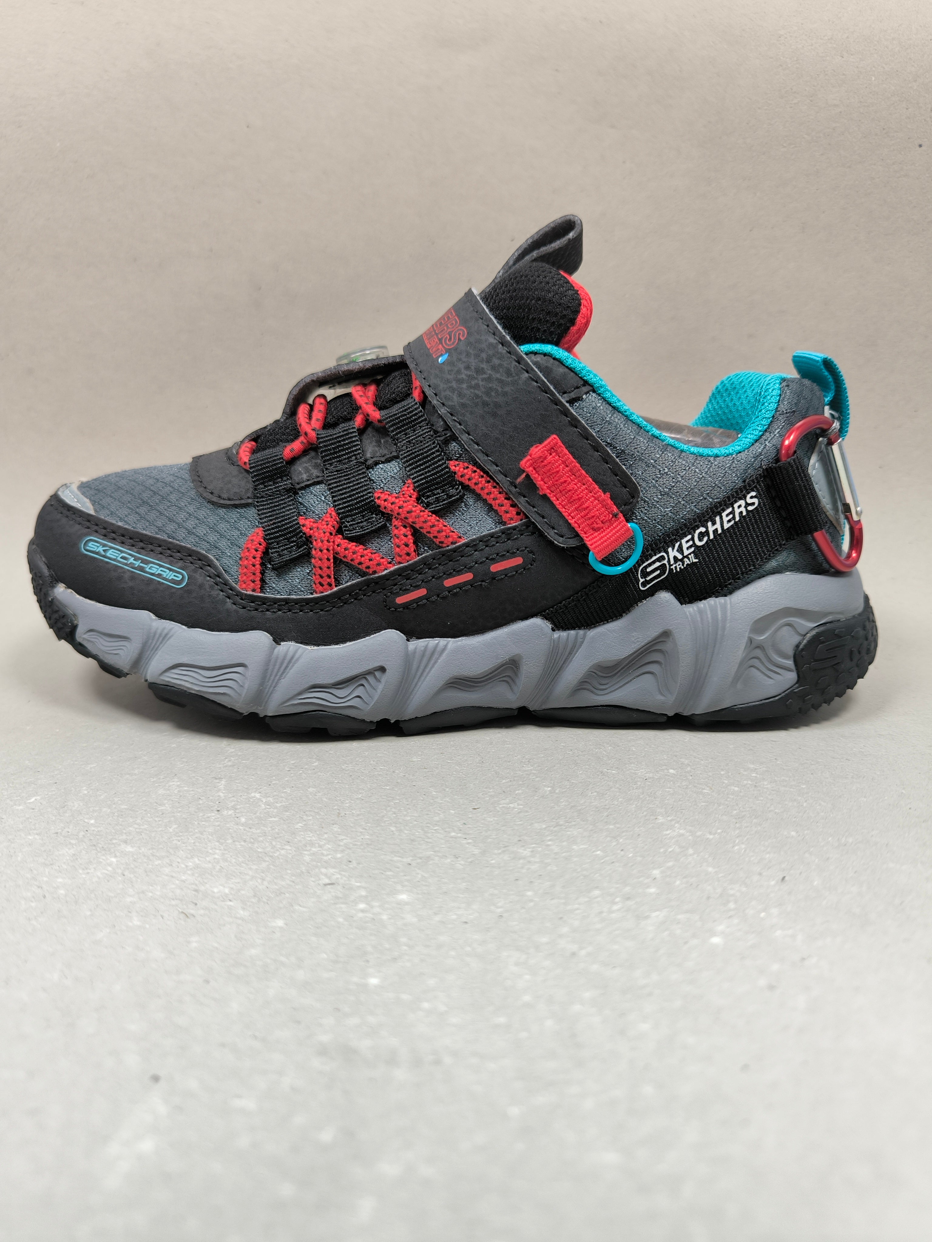 Skechers VelociTrek . Size : EUR  34 | Premium