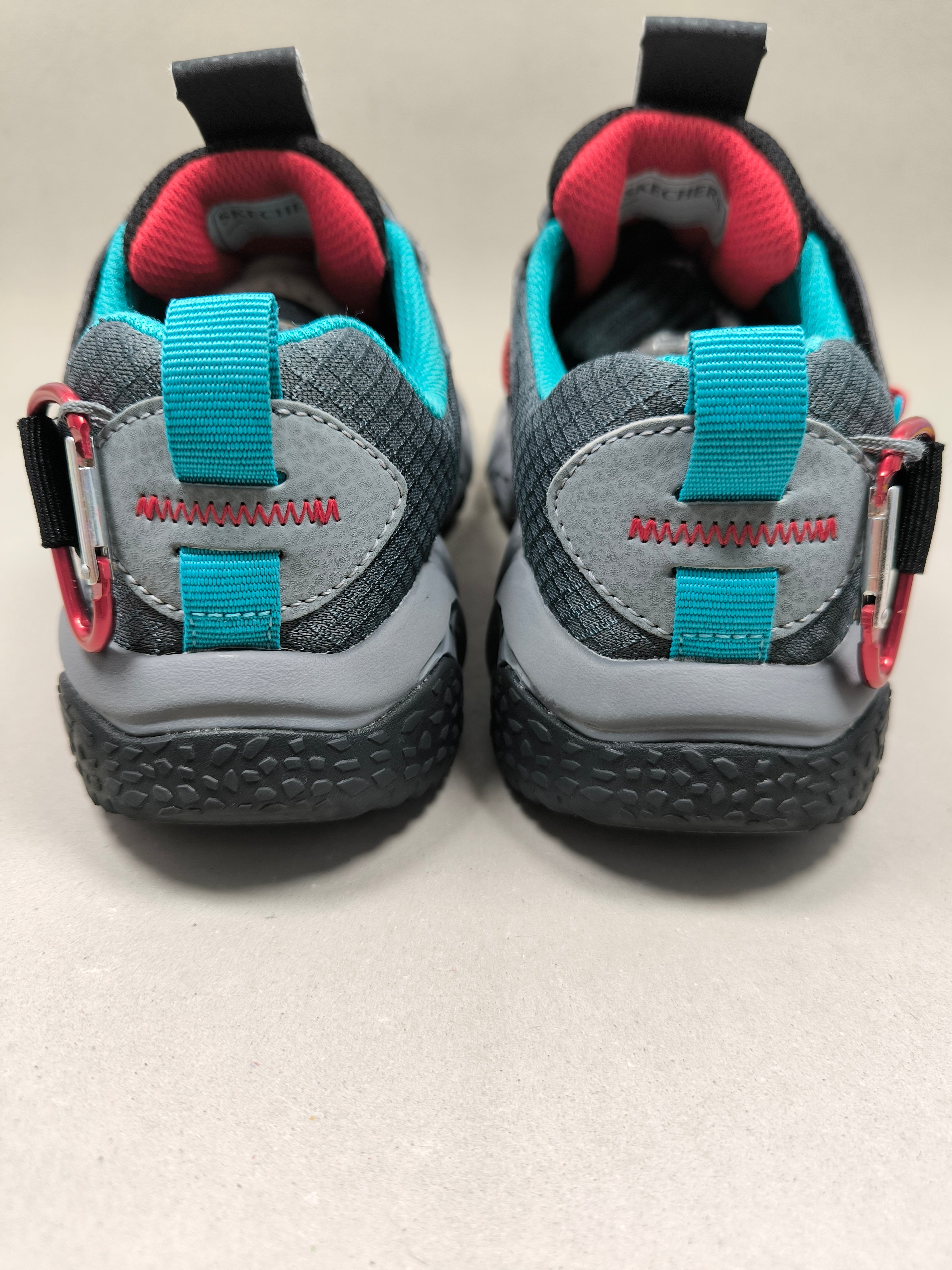 Skechers VelociTrek . Size : EUR  34 | Premium