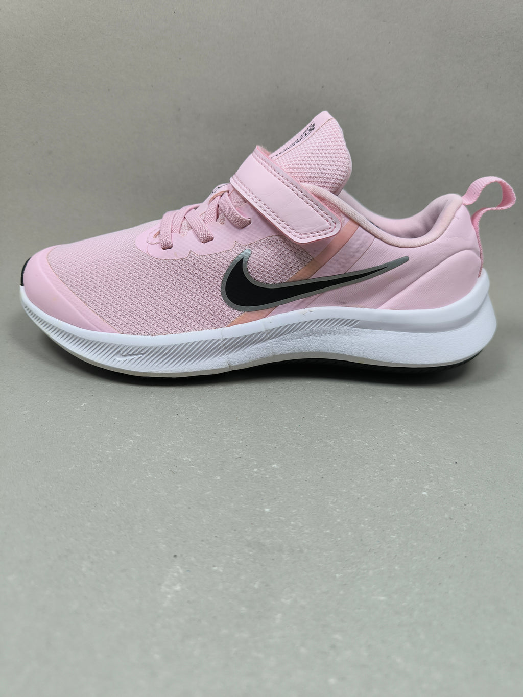Nike Star Runner 3 . Size : EUR  35 | Premium