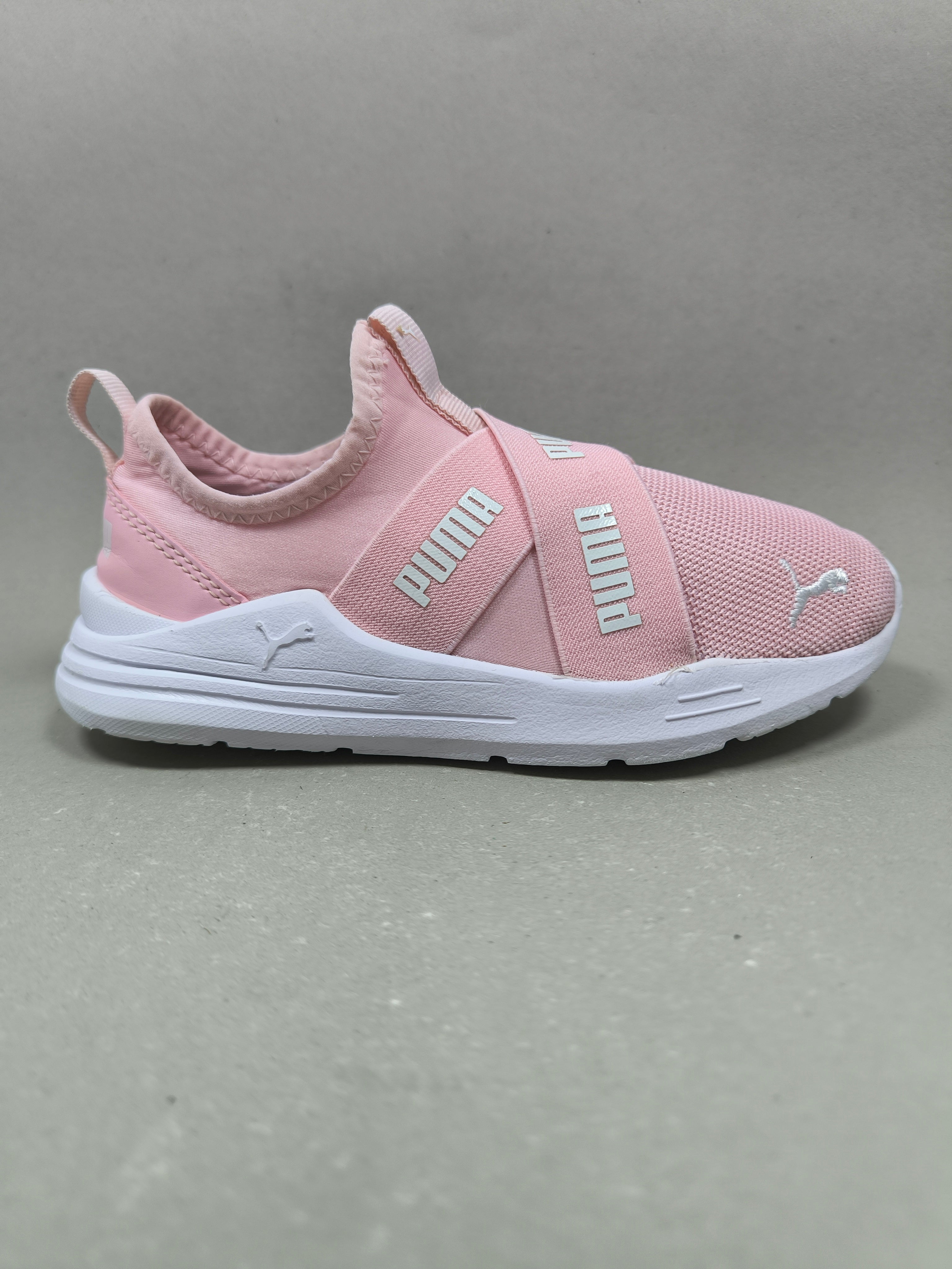 Puma Wired Run . Size : EUR  32 | Premium